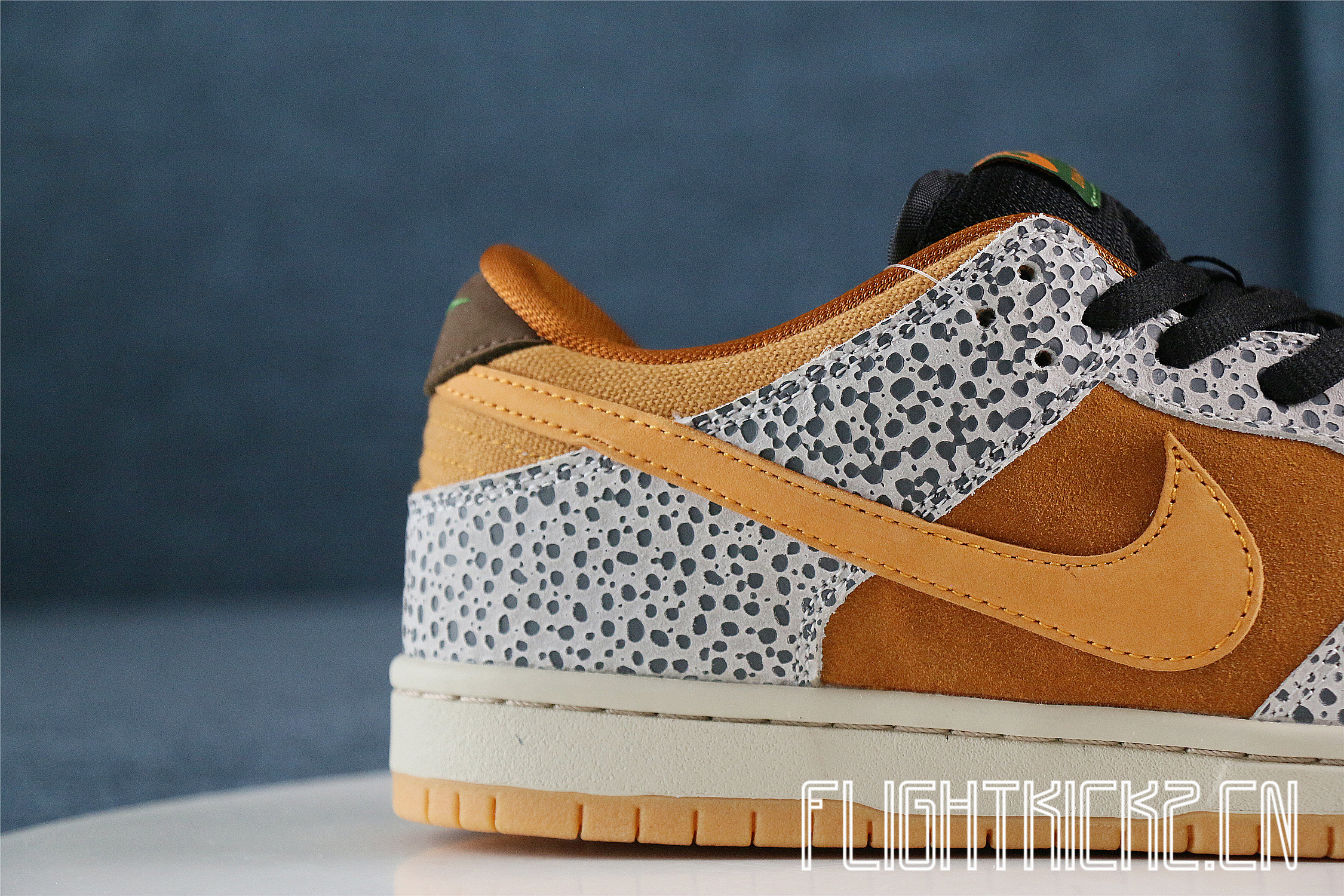 Nike SB Dunk Low Safari 2020