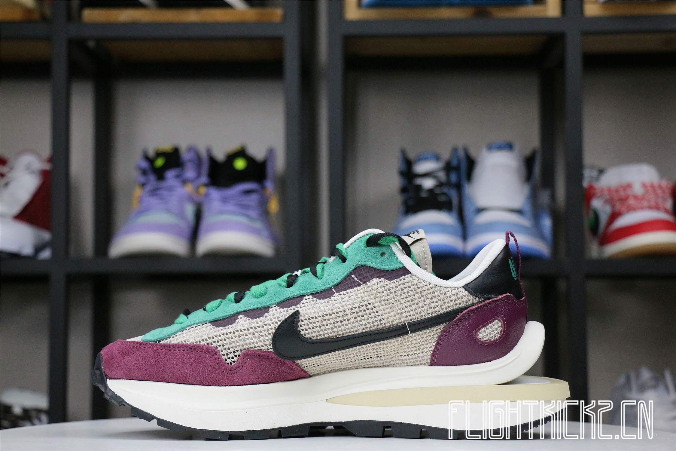 Nike Vaporwaffle sacai Villain Red Neptune Green (LN5 A1)