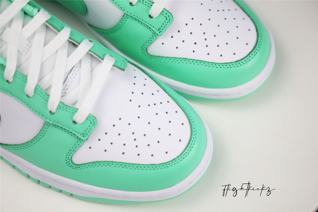 Nike Dunk Low Green Glow 2021