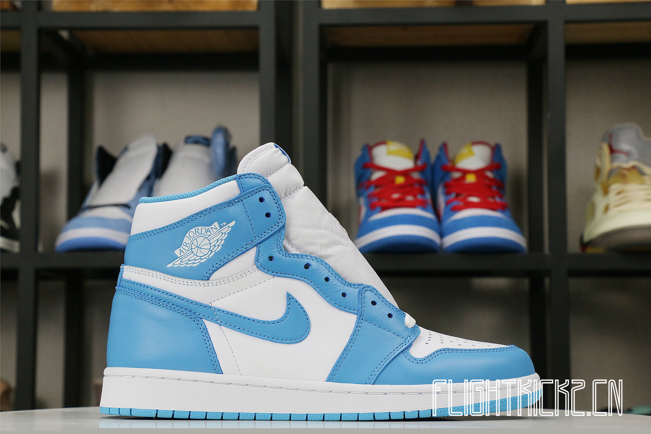 Air Jordan 1 Retro High OG UNC 2015