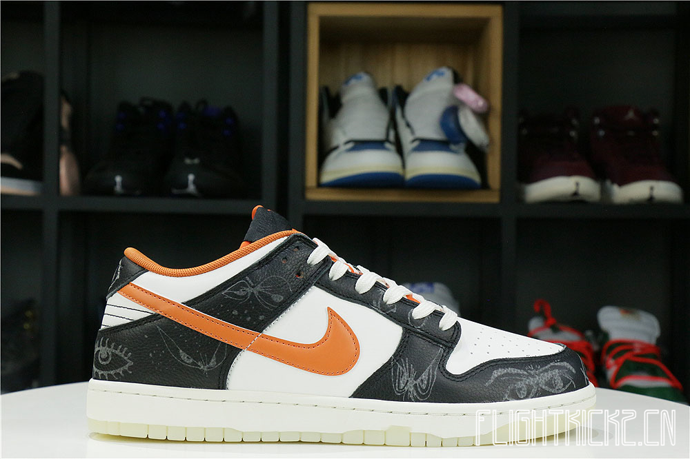 Nike Dunk Low “Halloween” 2021