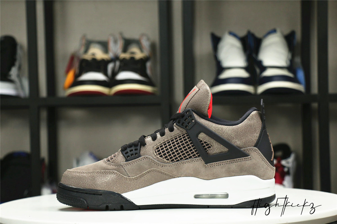 Air Jordan 4 Retro ‘Taupe Haze’