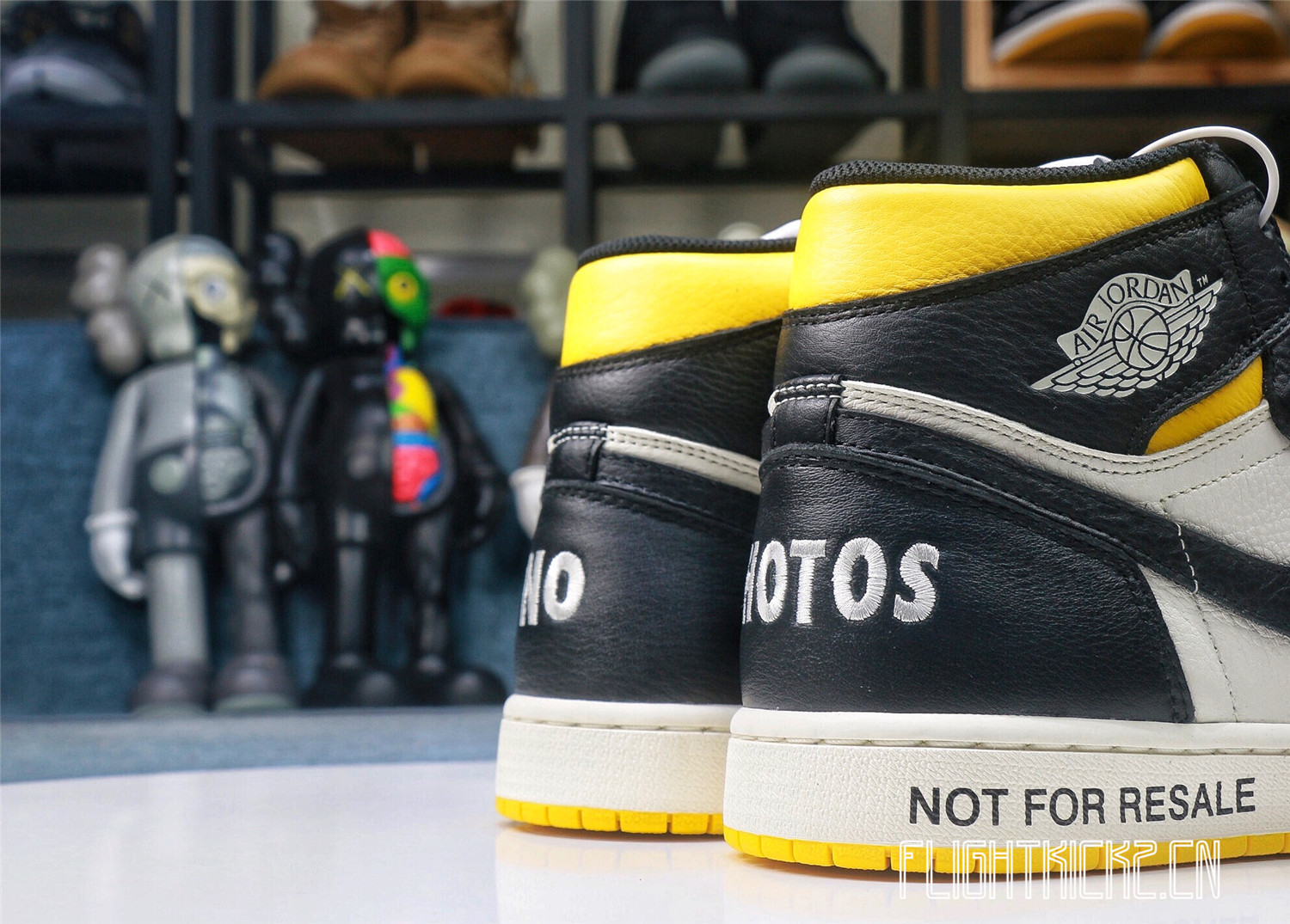 Air Jordan 1 Retro “Not For Resale Yellow 2018