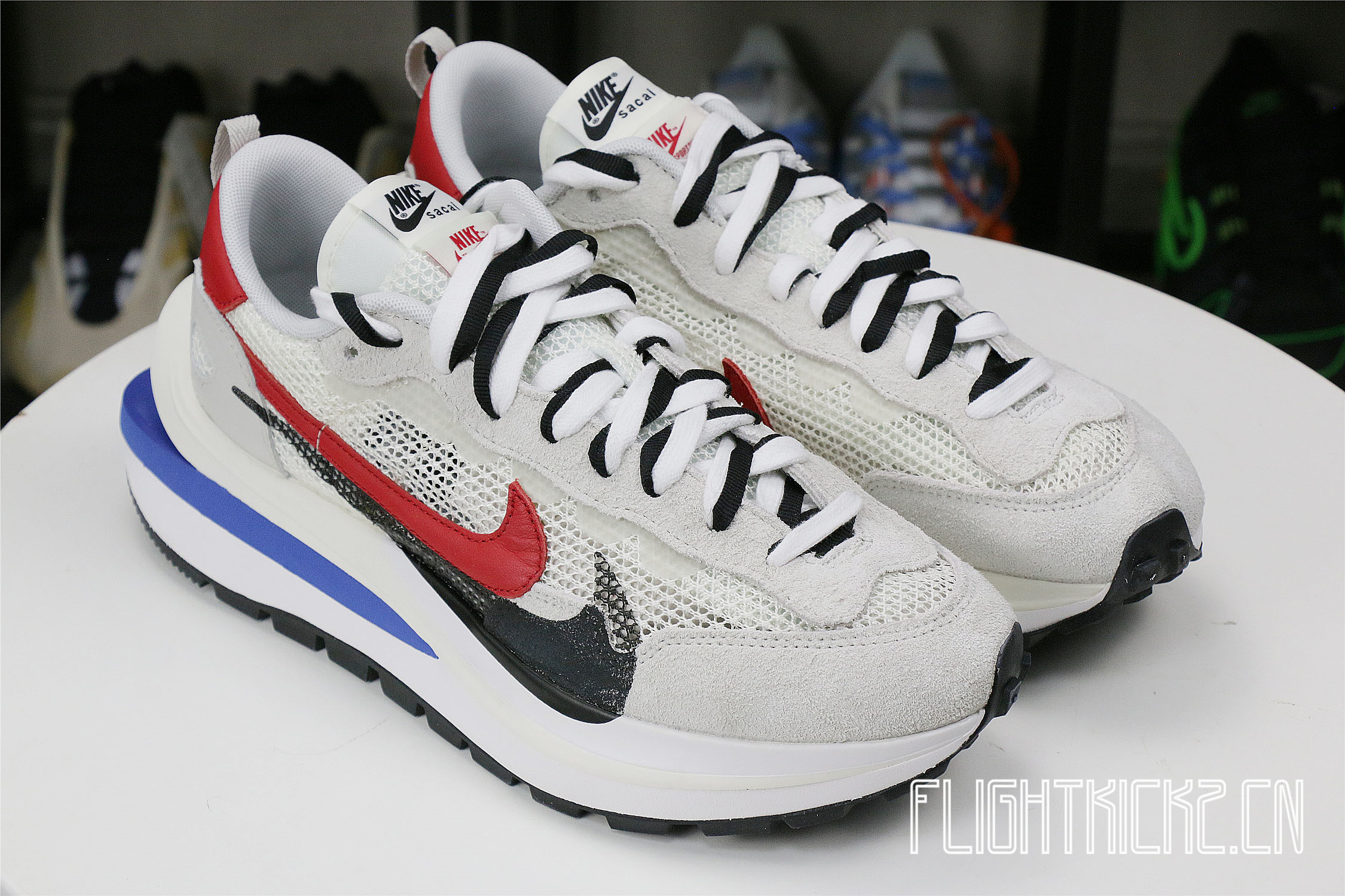 Sacai x Nike Vaporwaffle Sport Fuchsia Game Royal (LN5 A1)