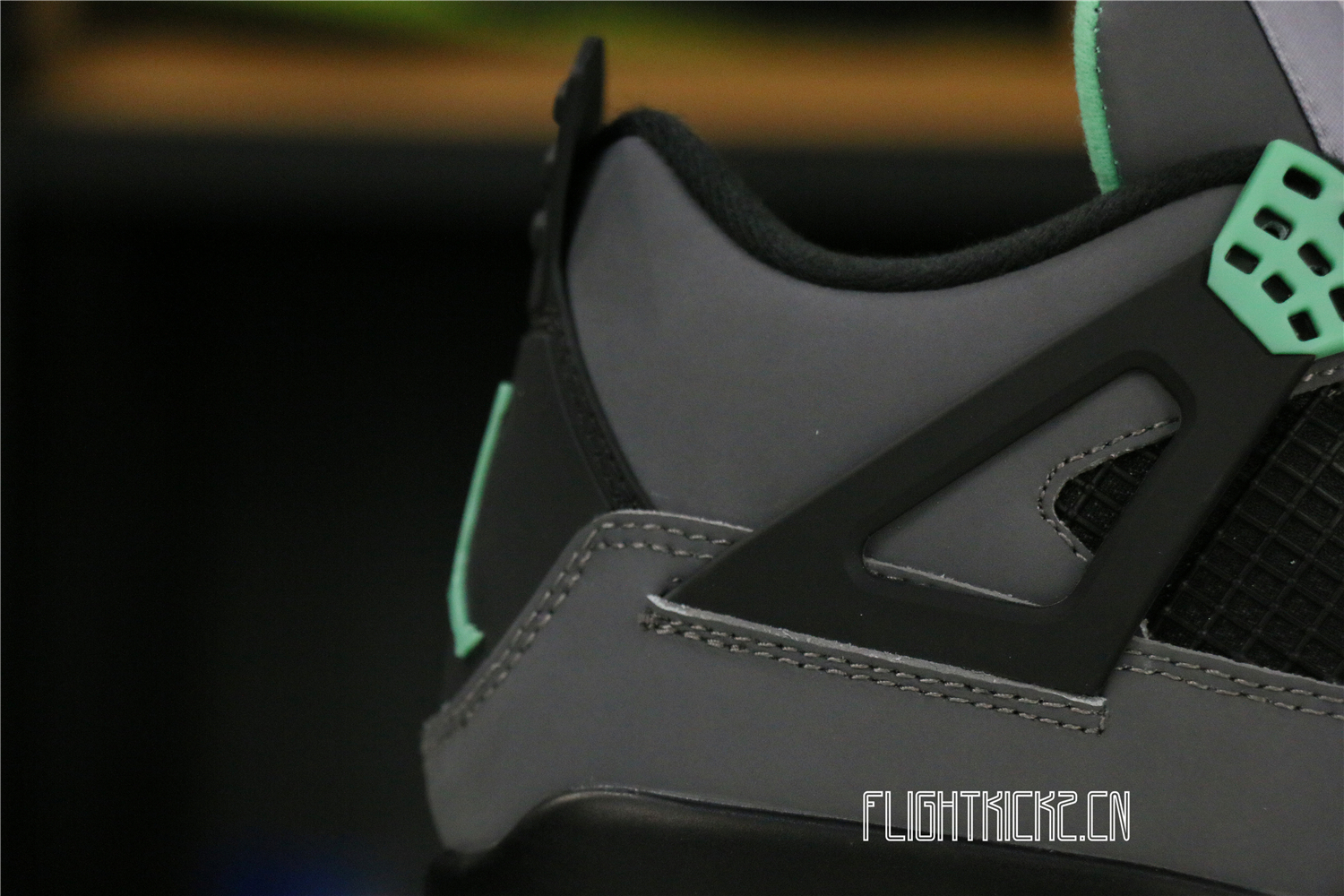 Jordan 4 Retro Green Glow( Ln5 A1 Batch)
