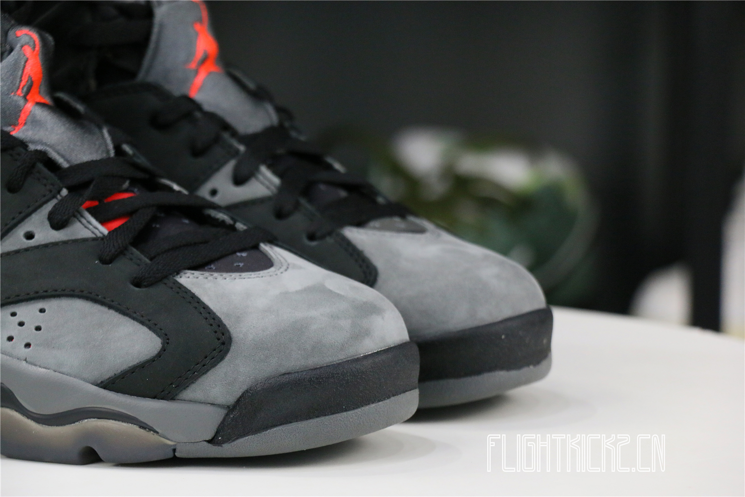 PARIS SAINT-GERMAIN X AIR JORDAN 6 RETRO ‘IRON GREY’