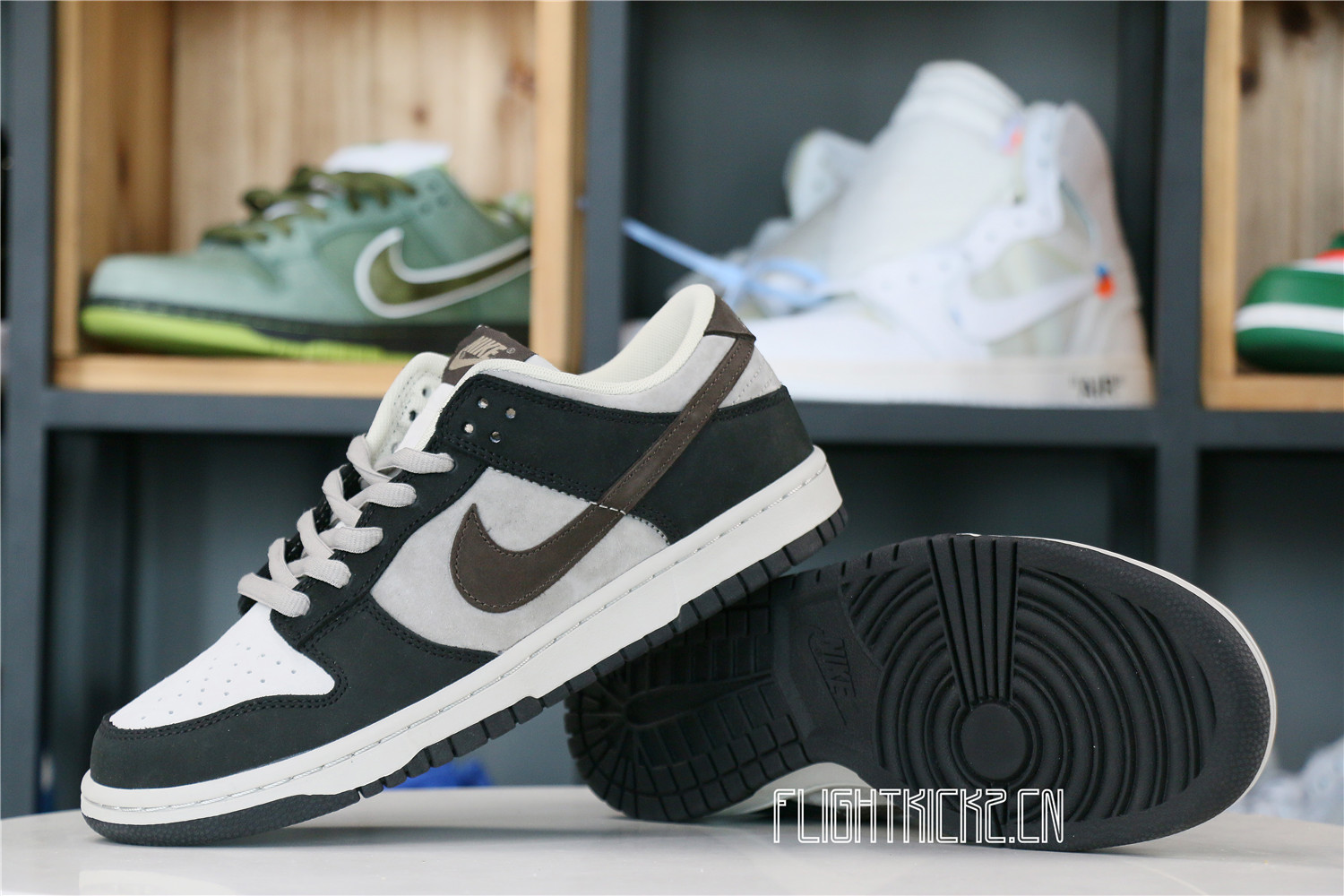 Otomo Katsuhiro x Nike SB Dunk Low Steamboy OST Grey Brown Mocha