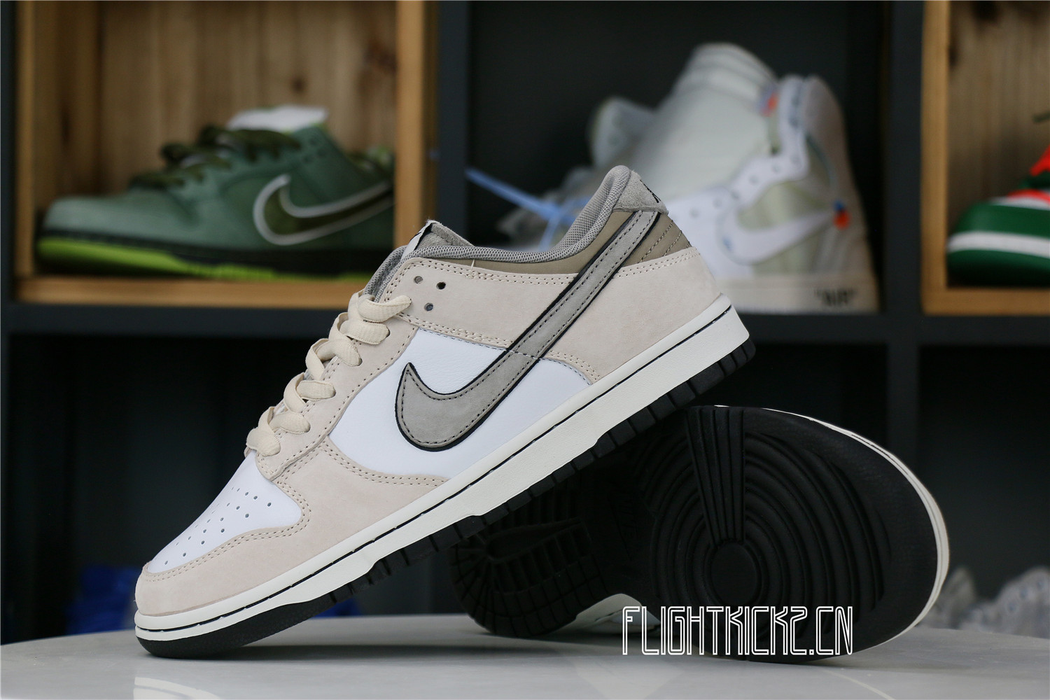 Otomo Katsuhiro x Nike SB Dunk Low Steamboy OST Grey Black White