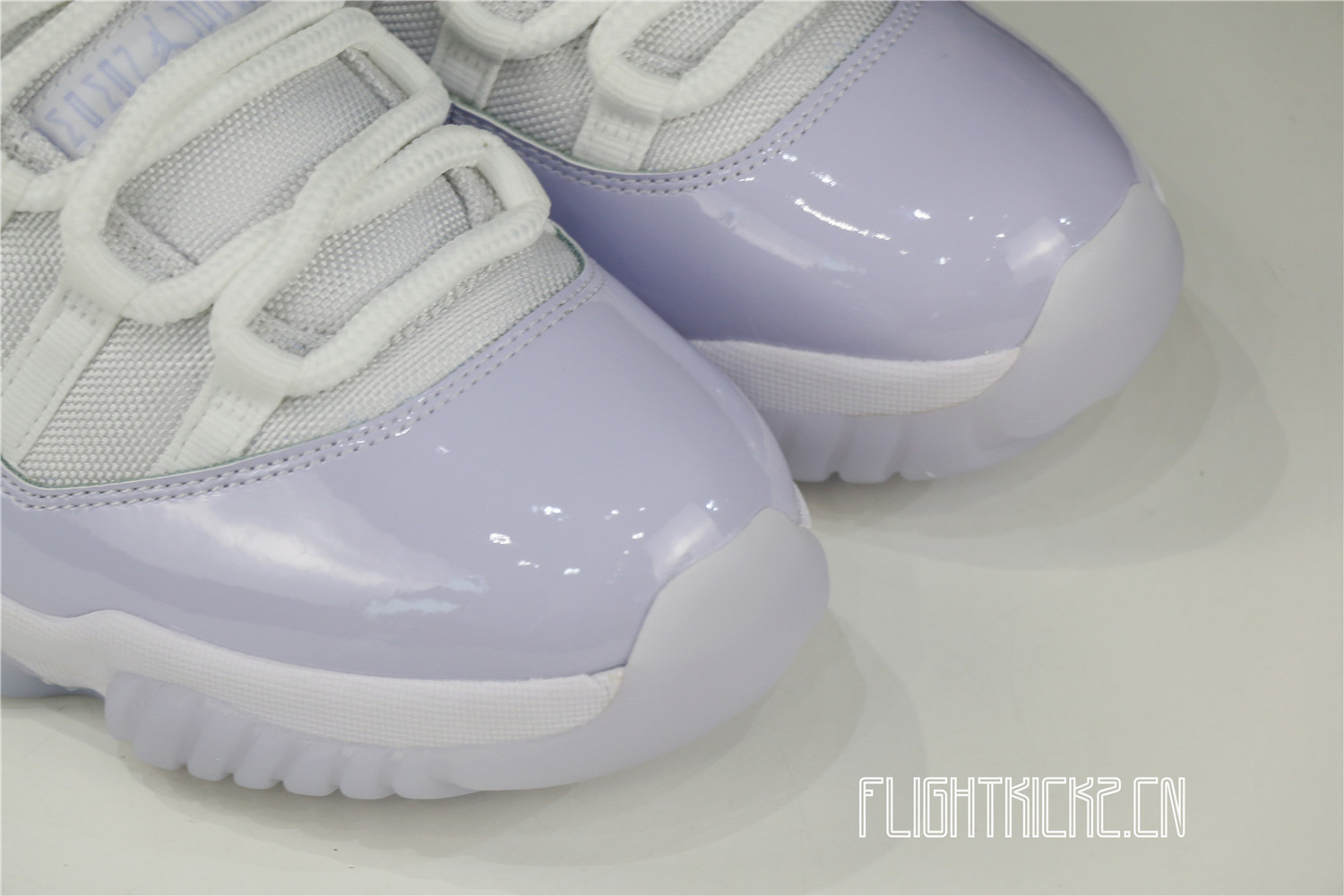 Jordan 11 Retro Low Pure Violet (W)