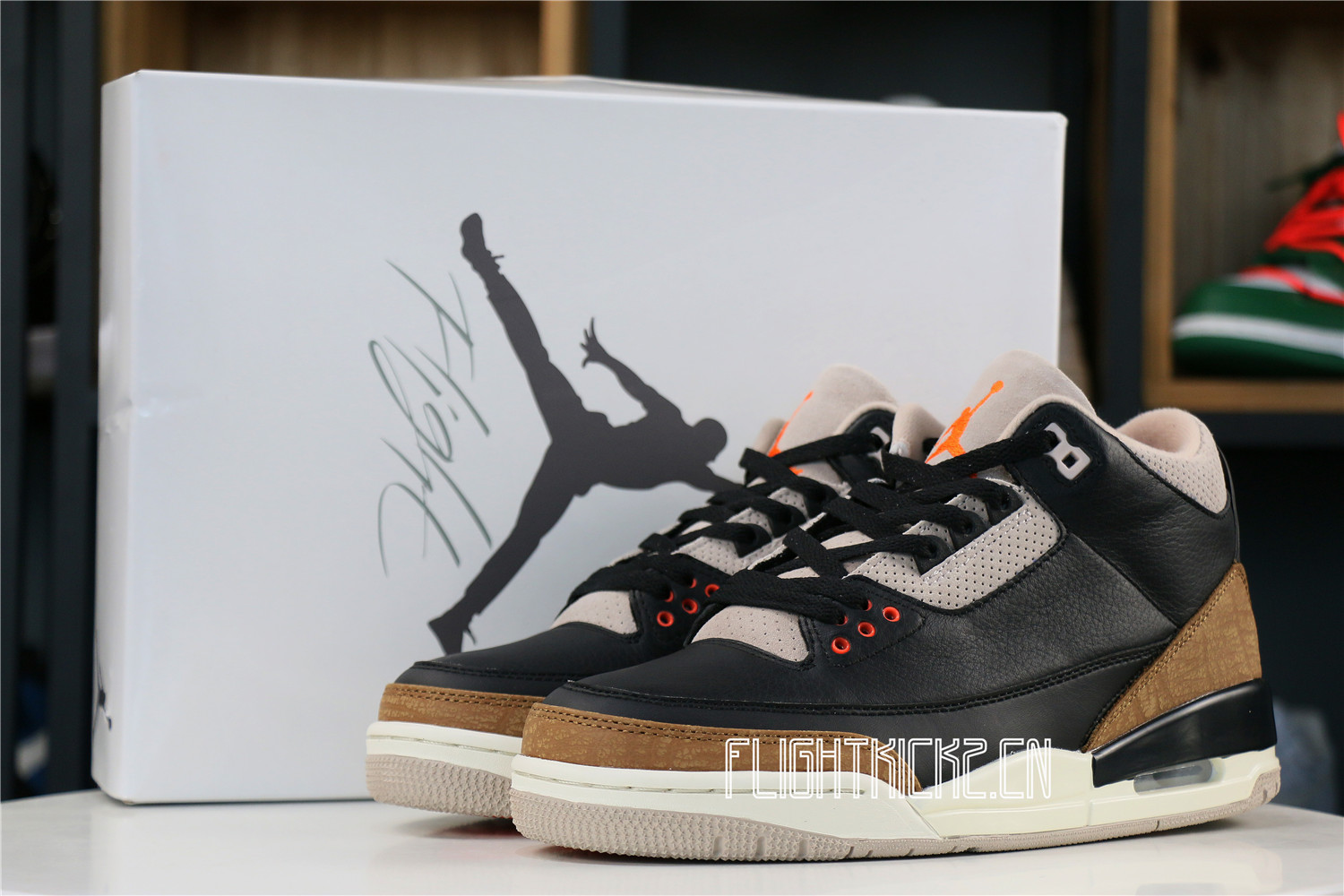 AIR JORDAN 3 RETRO ‘DESERT’