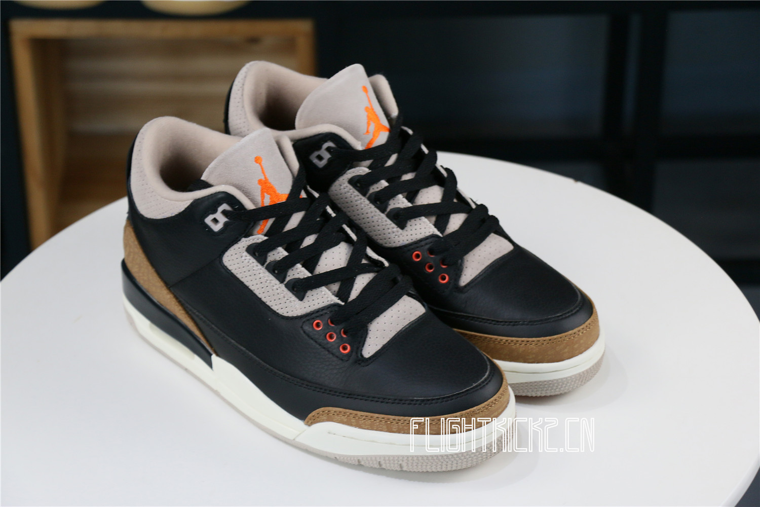 AIR JORDAN 3 RETRO ‘DESERT’