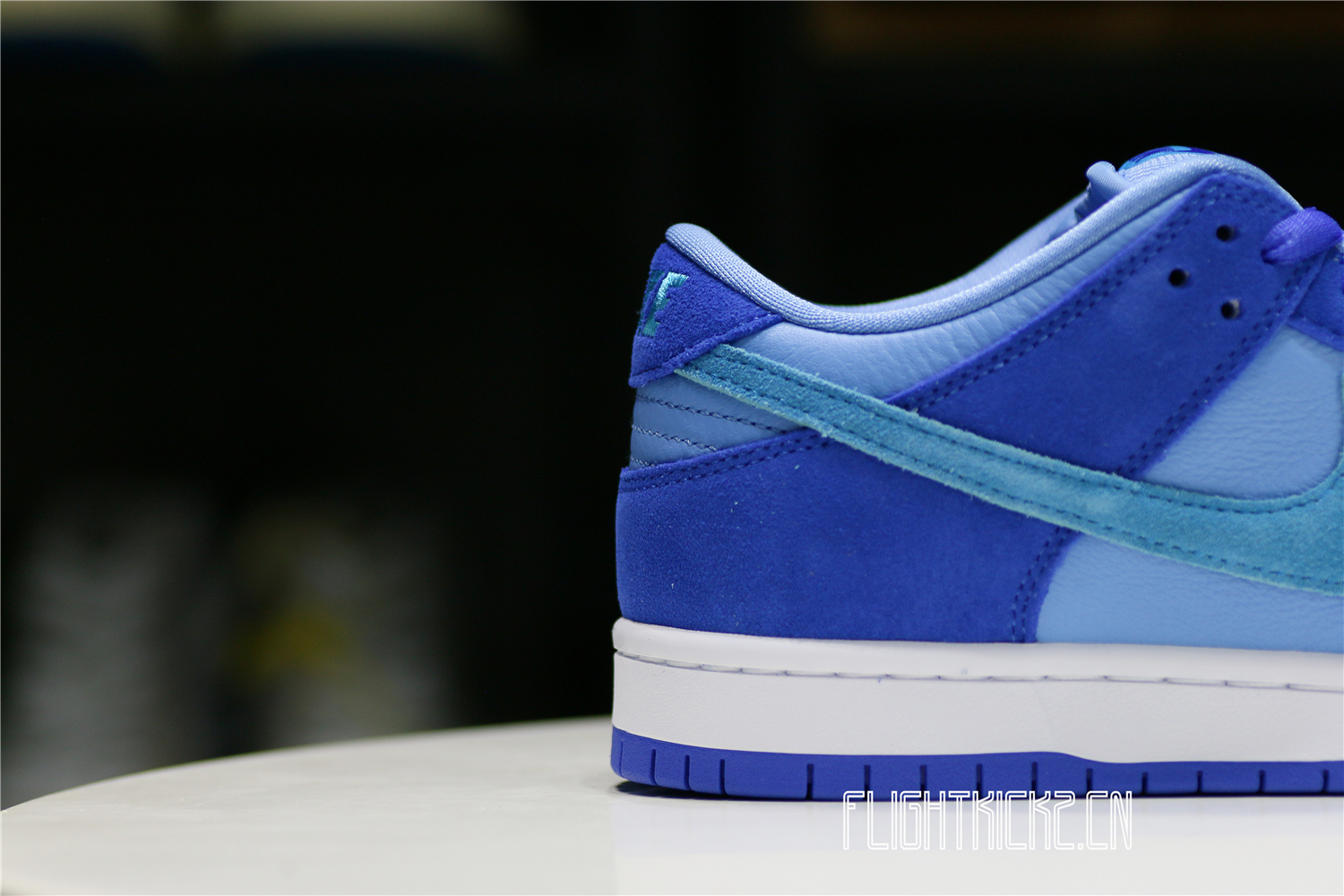 Nike SB Dunk Low Blue Raspberry