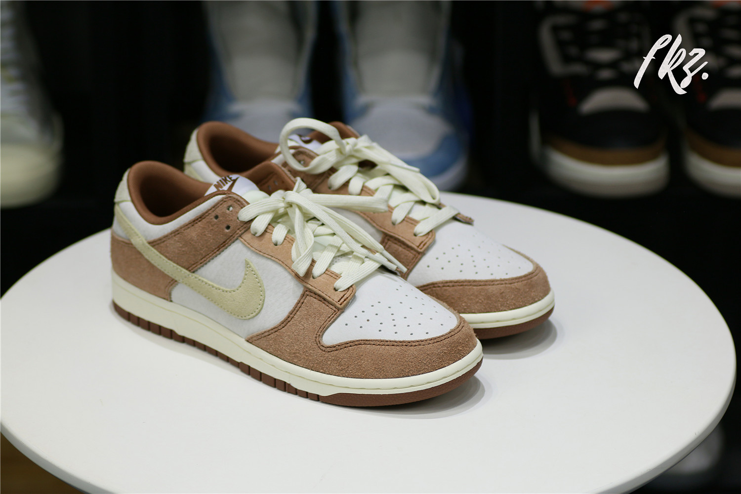 Nike Dunk Low Medium Curry 2021