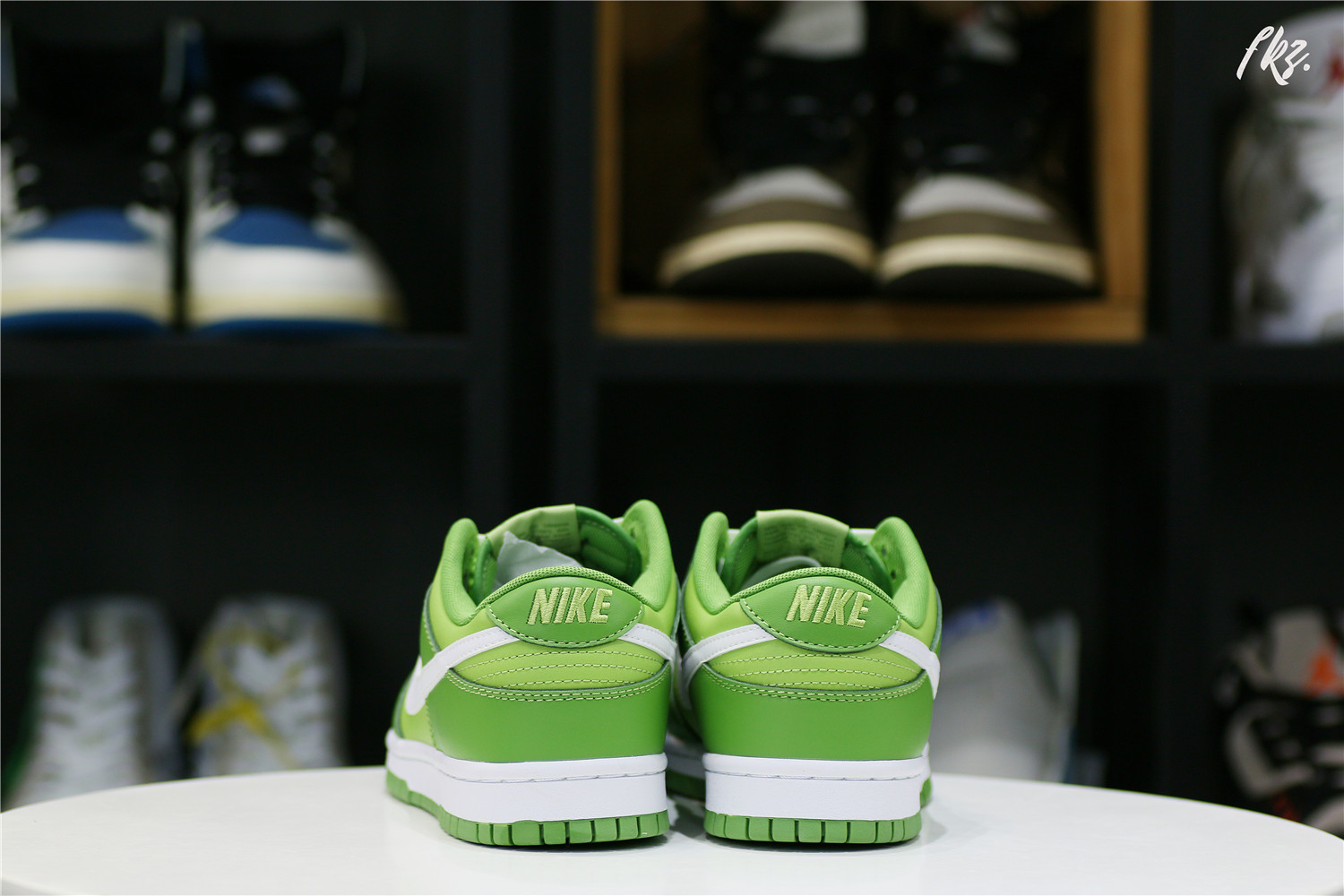 DUNK LOW ‘CHLOROPHYLL’