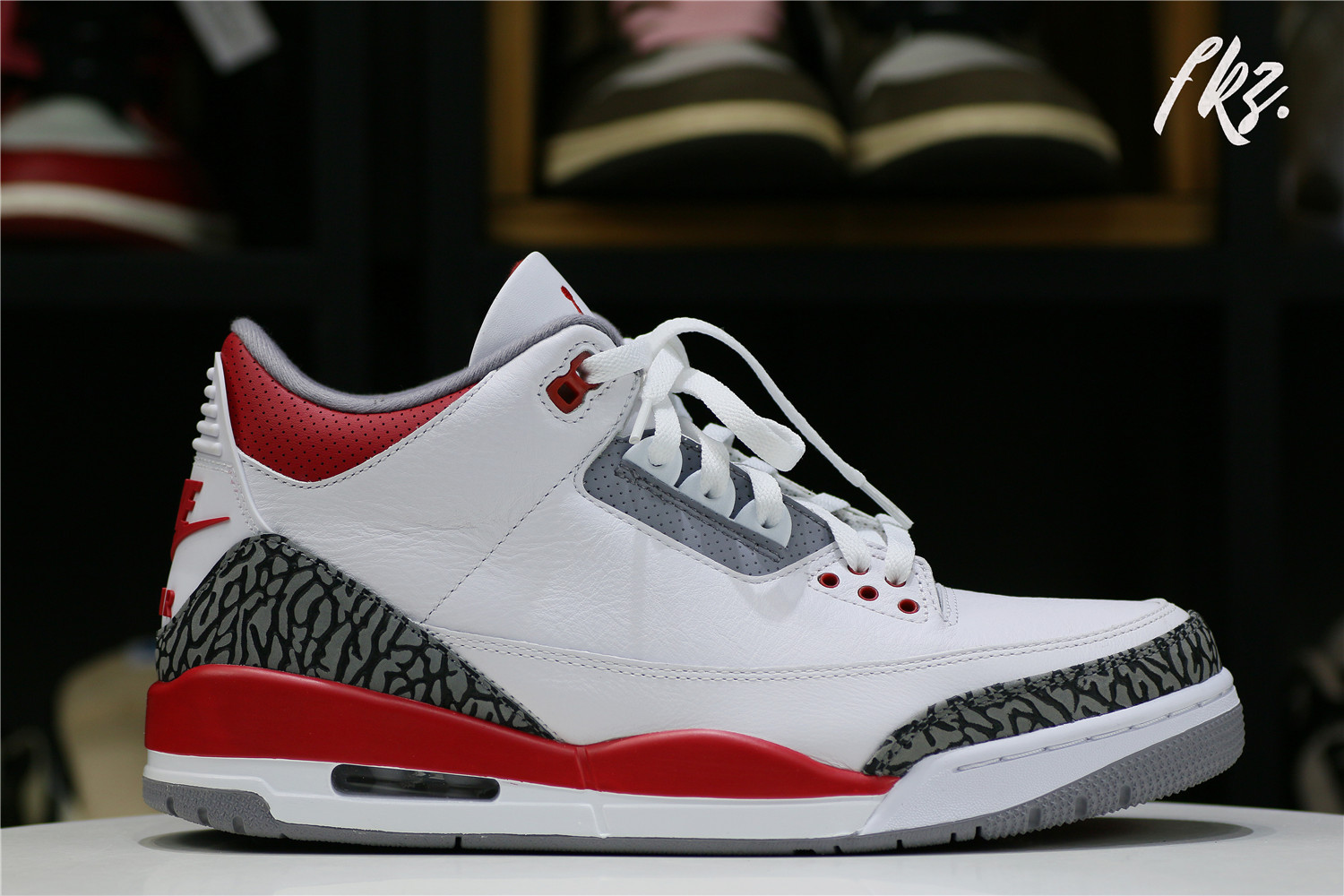 AIR JORDAN 3 RETRO ‘FIRE RED’ 2022