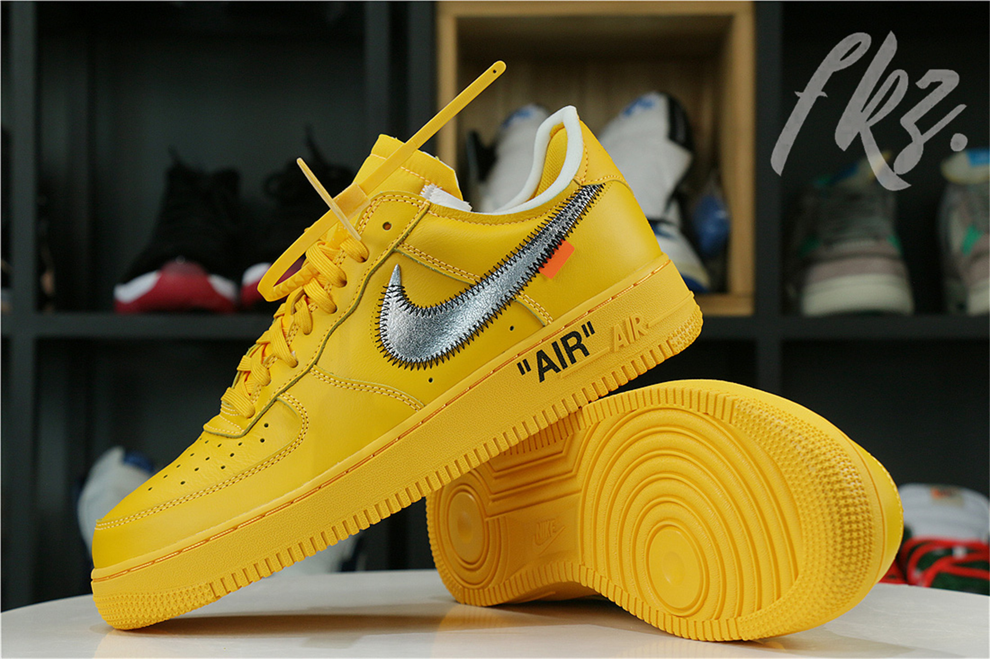 Off White x Air Force 1 “University Gold” 2021