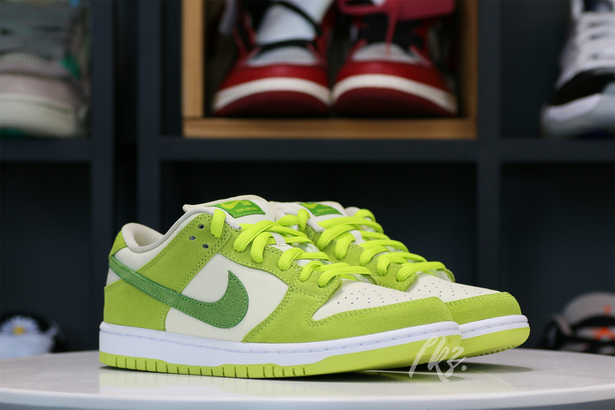 Nike SB Dunk Low Green Apple 2022