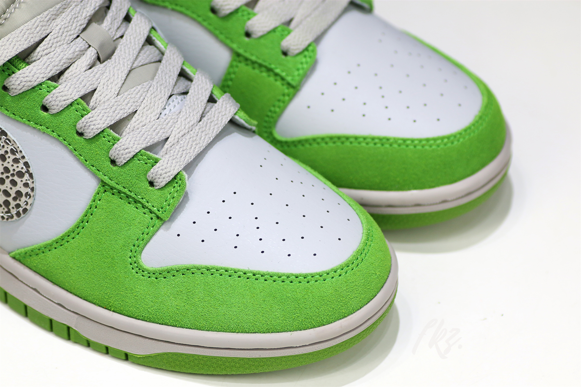 Nike Dunk Low AS Safari Swoosh Chlorophyll