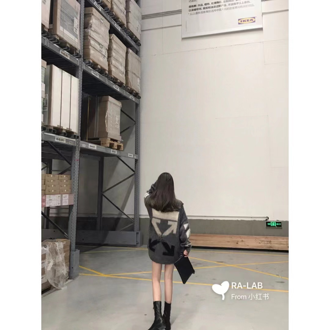 OFF WHITE Mohair Sweater Gradient 3