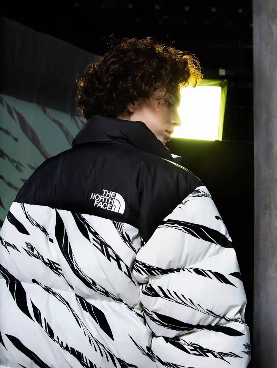 White ‘ZebraLogoPattern’ Down Jacket