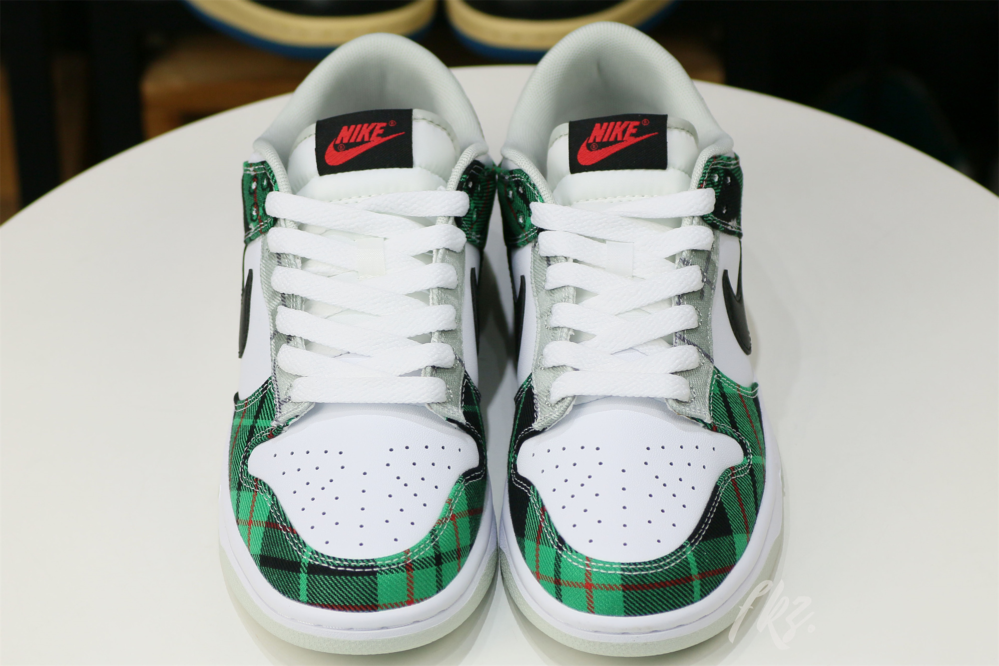 Nike Dunk Low Plaid