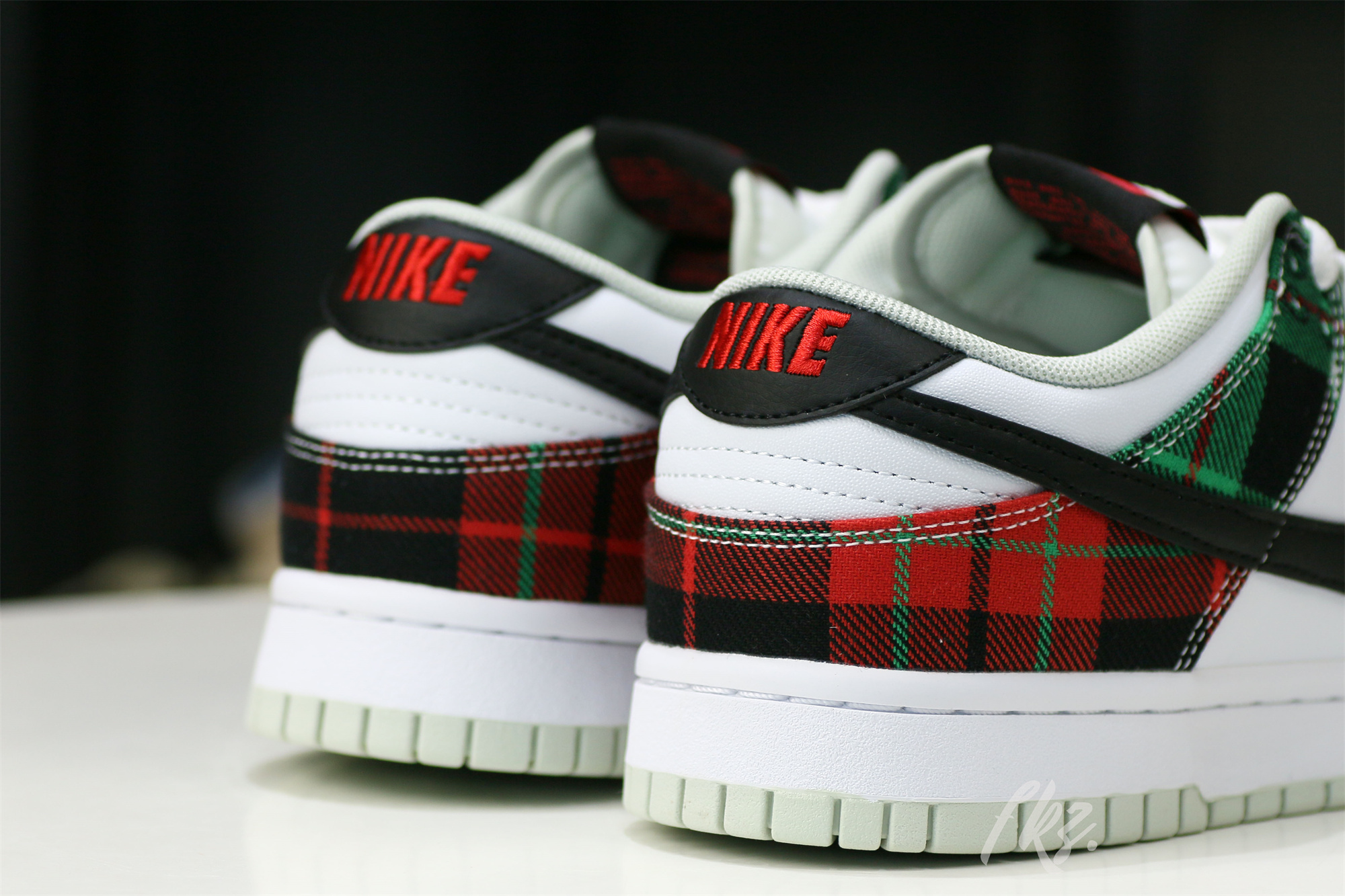 Nike Dunk Low Plaid