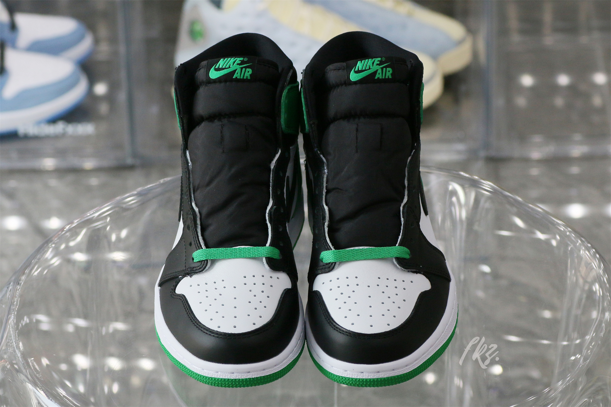 Air Jordan 1 High Lucky Green 2023