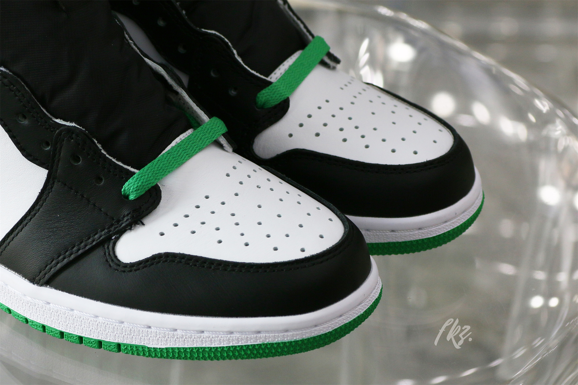 Air Jordan 1 High Lucky Green 2023