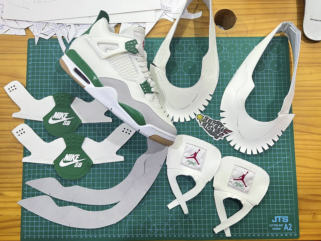 Nike SB x Air Jordan 4 “Pine Green” 2023 (LN5 A1 Batch)