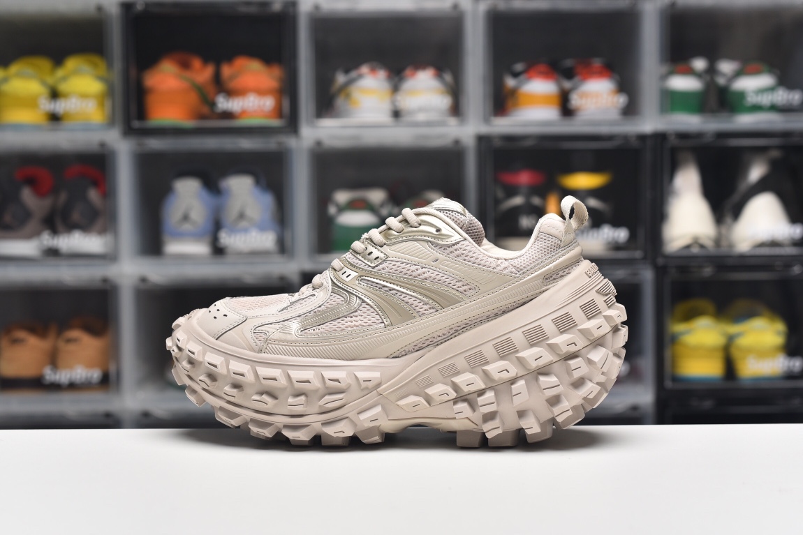 Balenciag* Defender Beige Brown