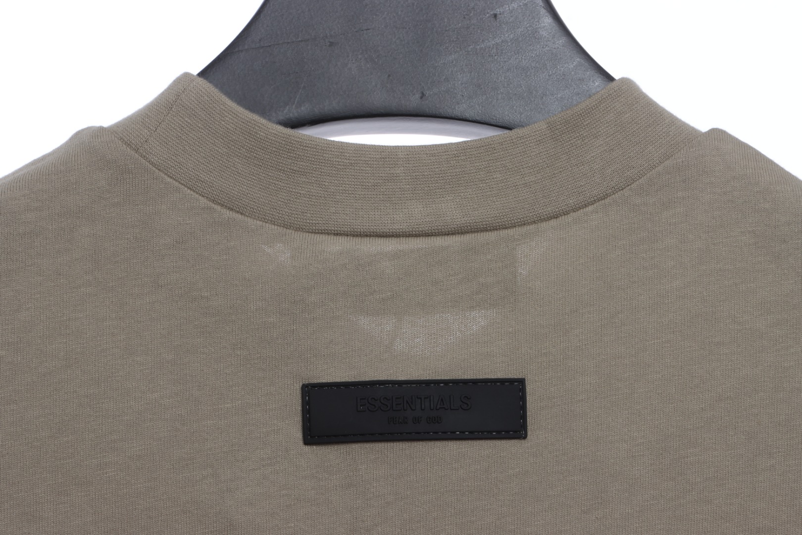 Essenti@ls Double line double row large letter flocking short sleeves