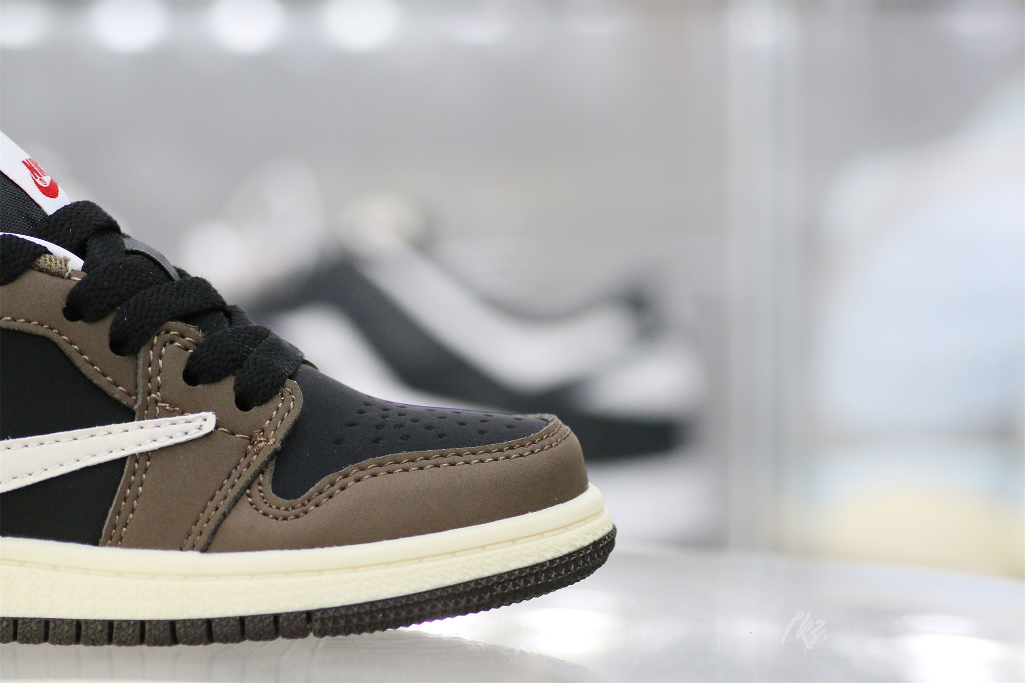 Travis Scott X Air Jordan 1 Low ‘Cactus Jack’ Kid