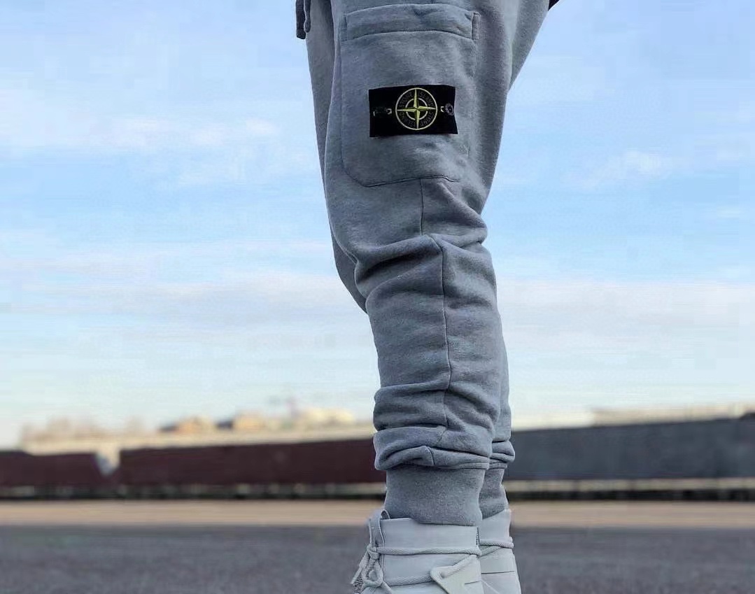 Stone Island One Pocket Basic Badge Sweatpants