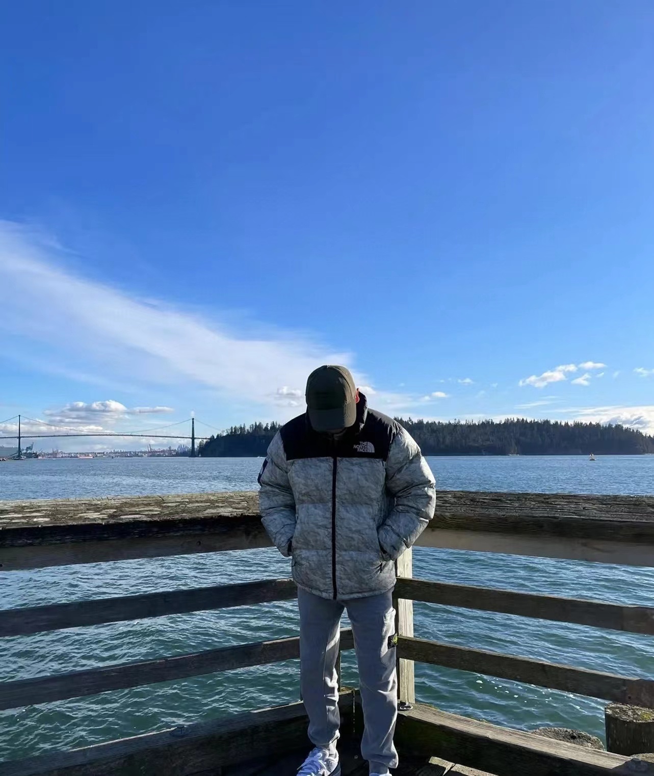 Stone Island One Pocket Basic Badge Sweatpants