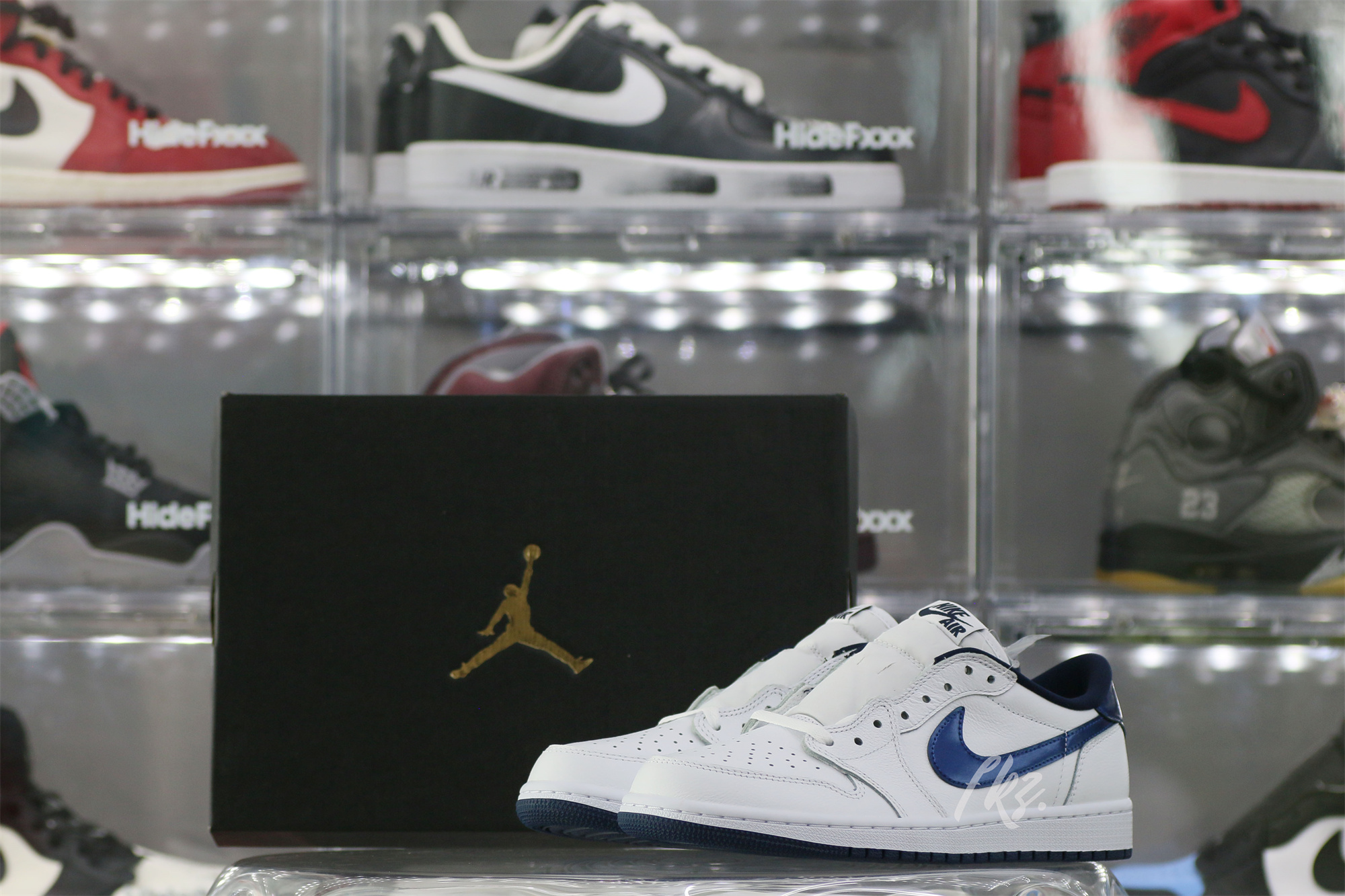 Air Jordan 1 Retro Low Metallic Blue