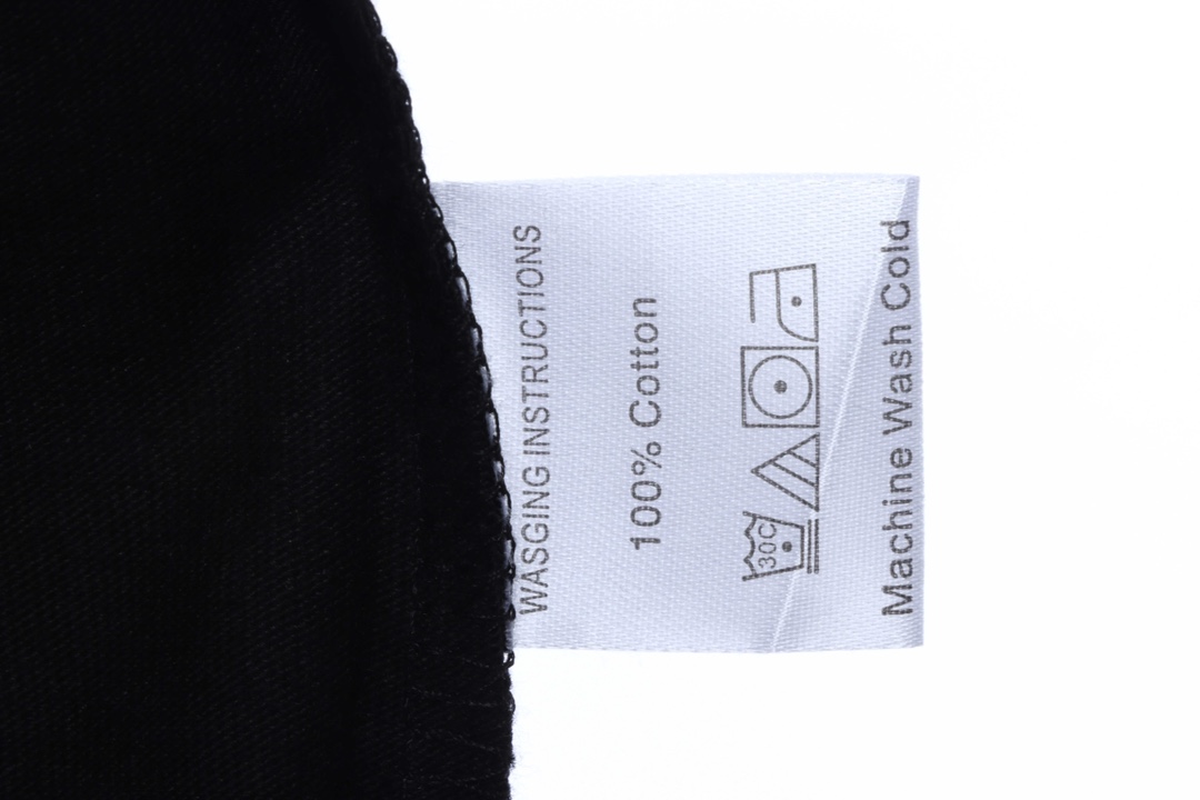 NOAH cross print letter short sleeve