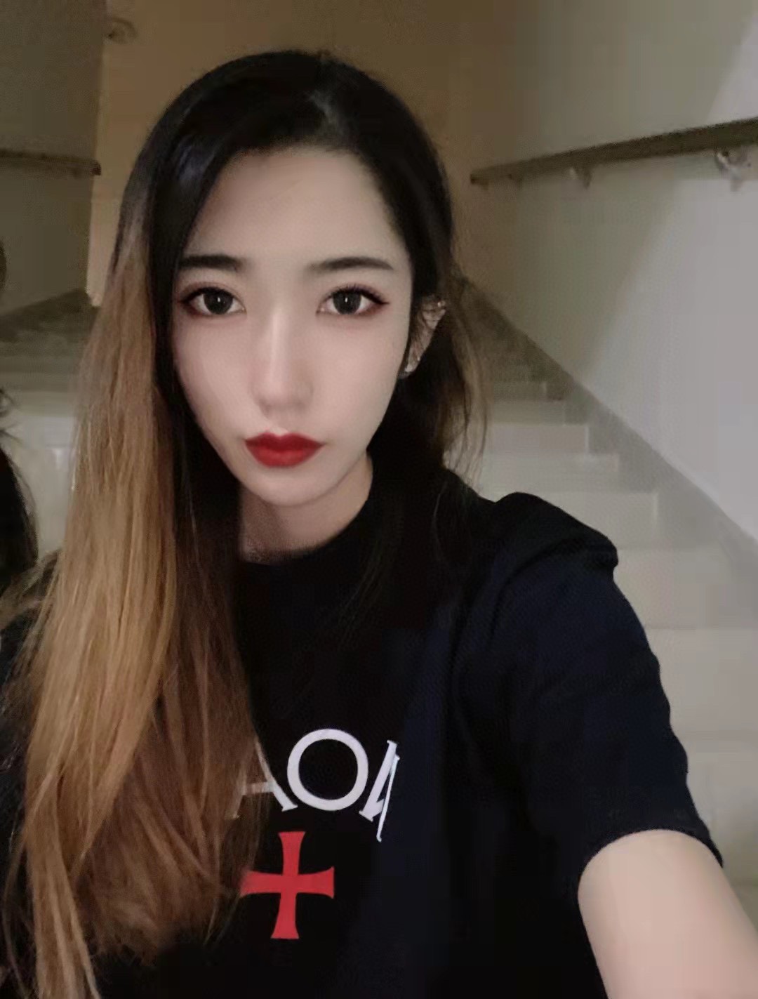 NOAH cross print letter short sleeve