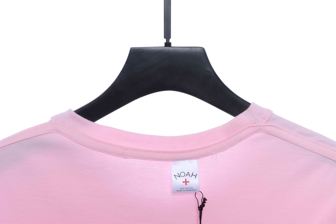 NOAH cross print letter short sleeve