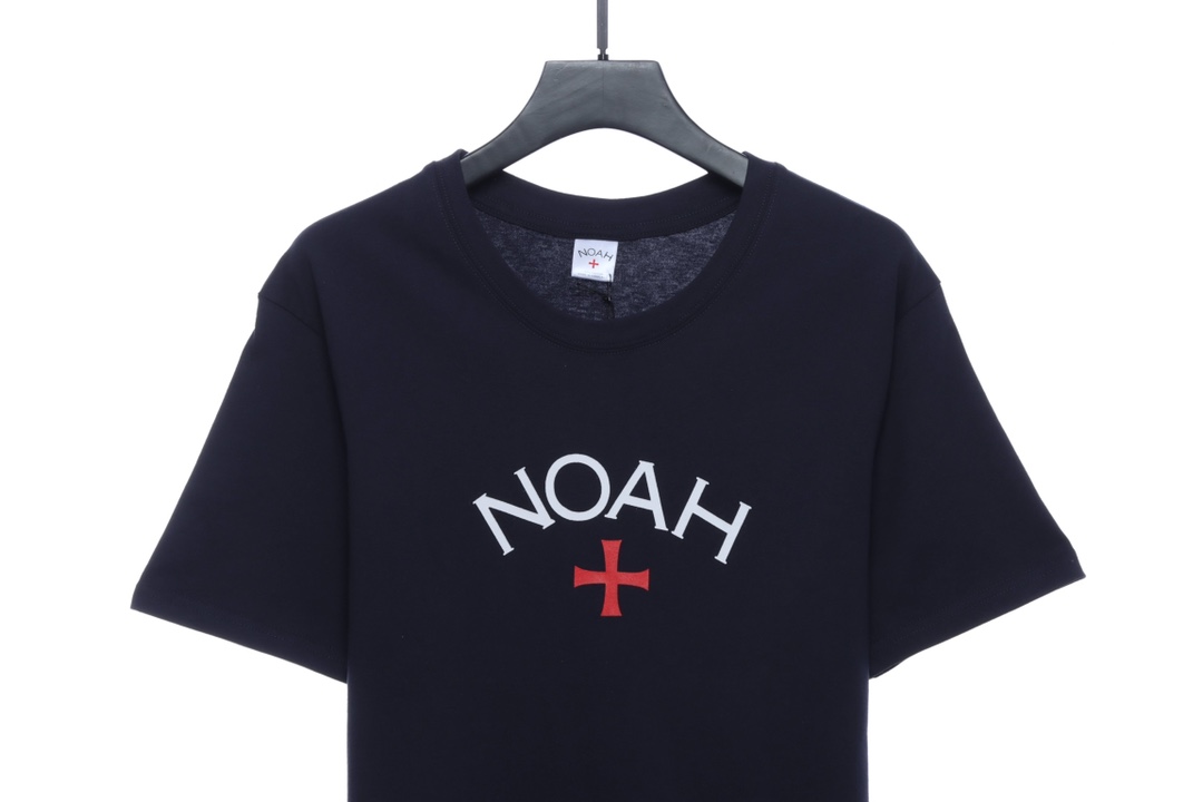 NOAH cross print letter short sleeve