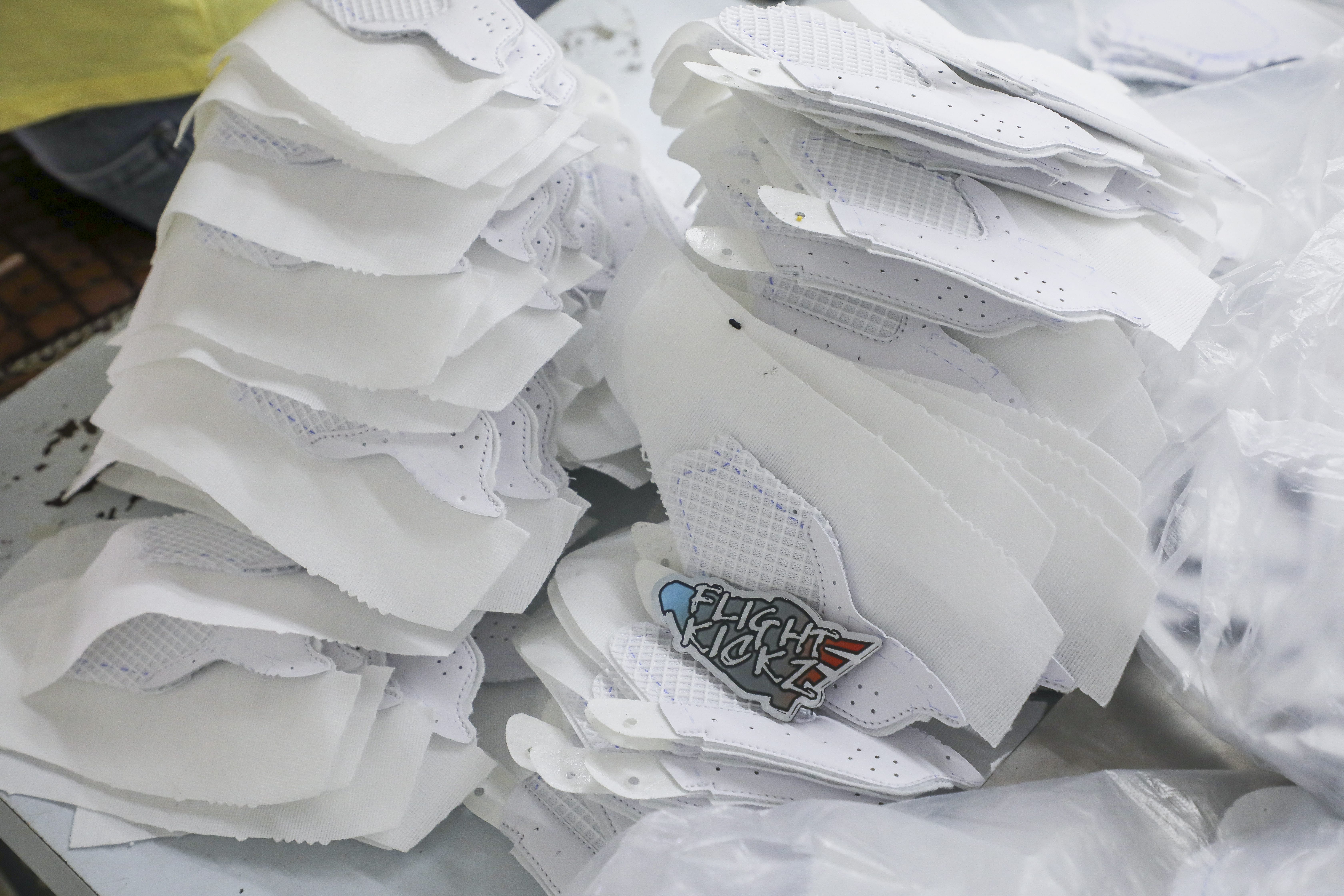 Air Jordan 4 Red Cement 2023 (LN5 A1 Batch)