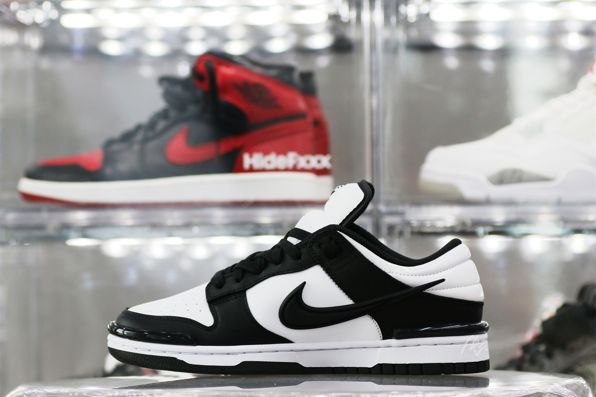 Nike Dunk Low Twist Panda