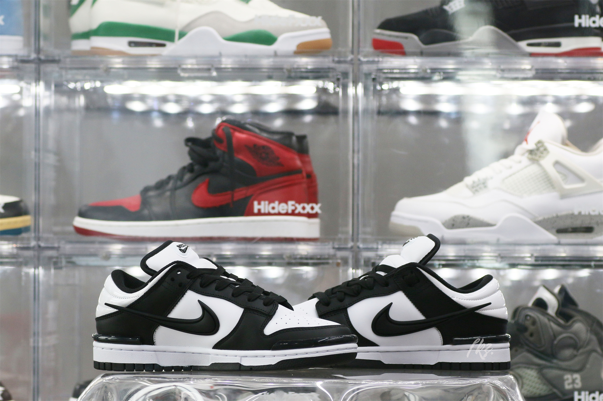 Nike Dunk Low Twist Panda