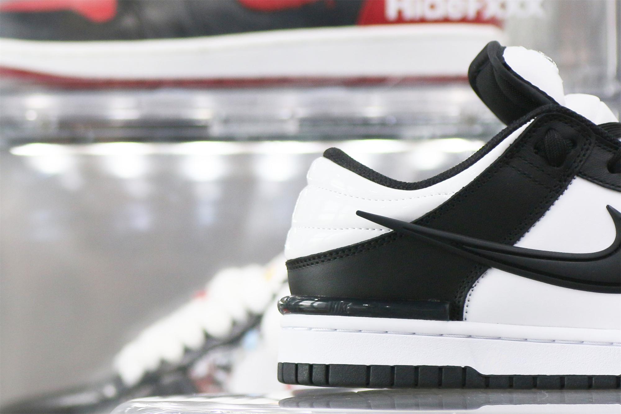 Nike Dunk Low Twist Panda