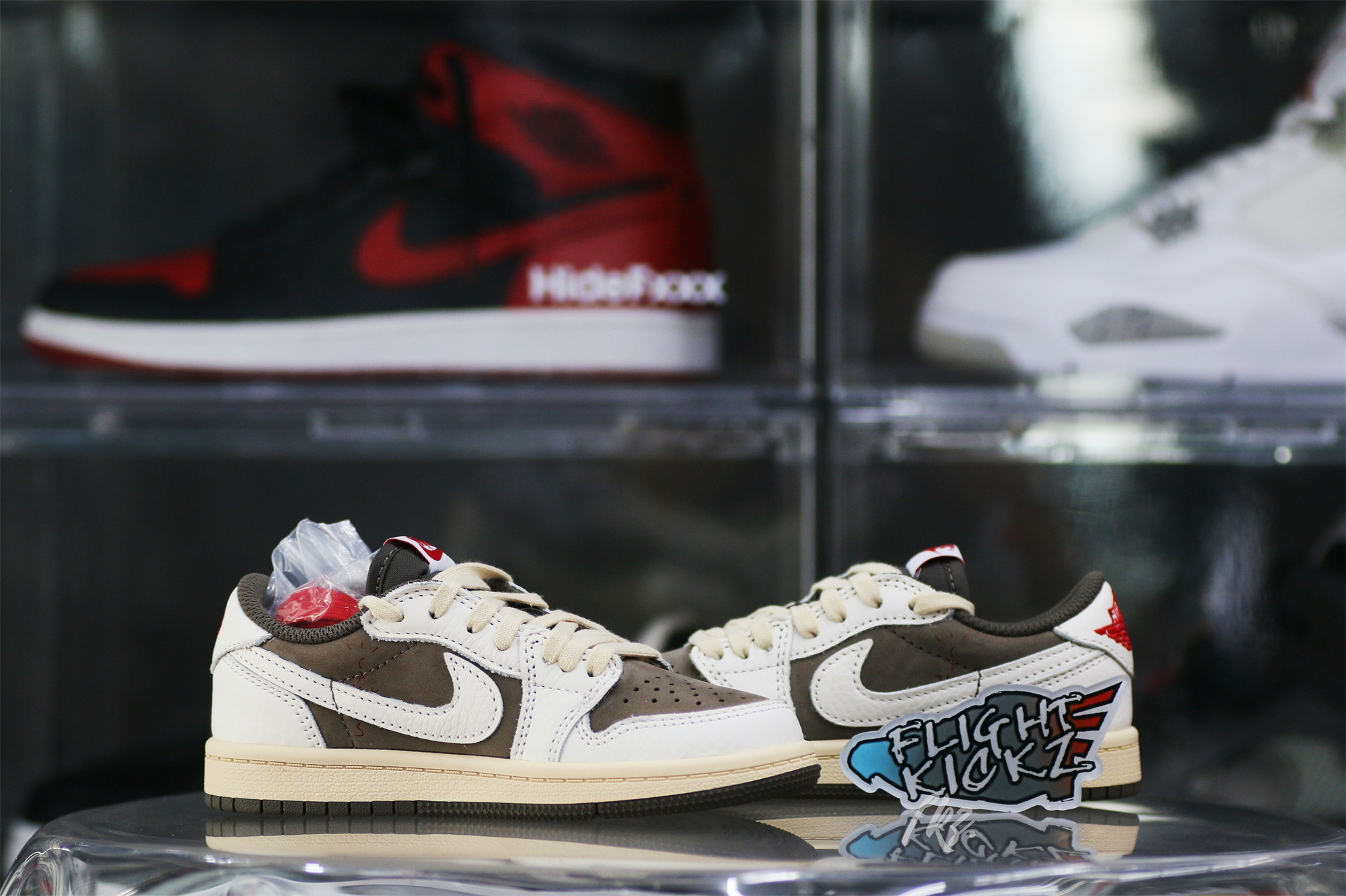 Travis Scott x Jordan 1 Retro Low OG SP Reverse Mocha Kid (LN5 A1)