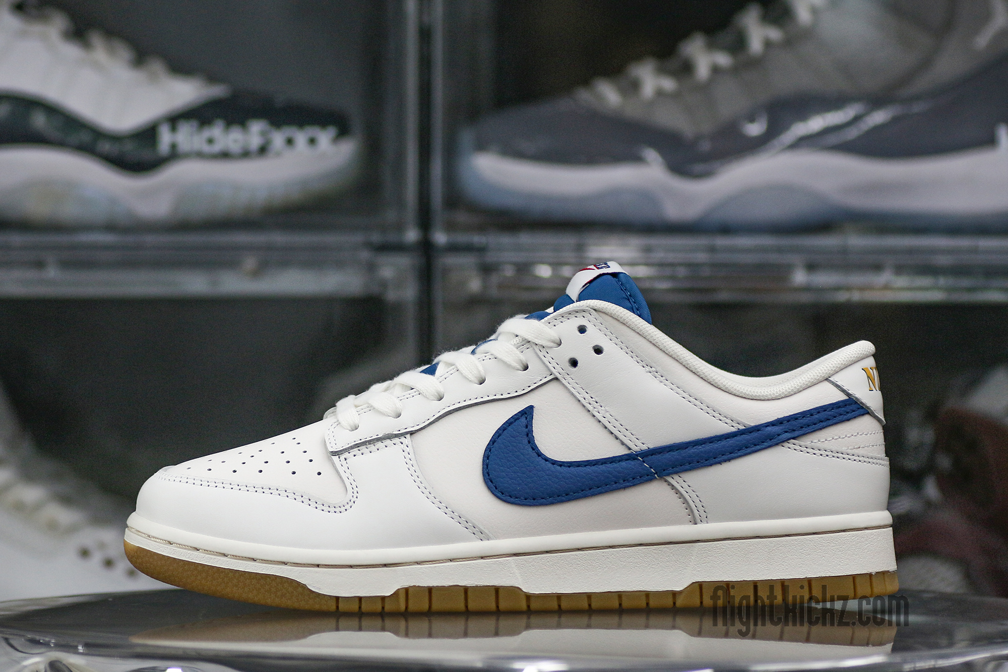 Nike Dunk Low SE Sail Dark Marina Blue