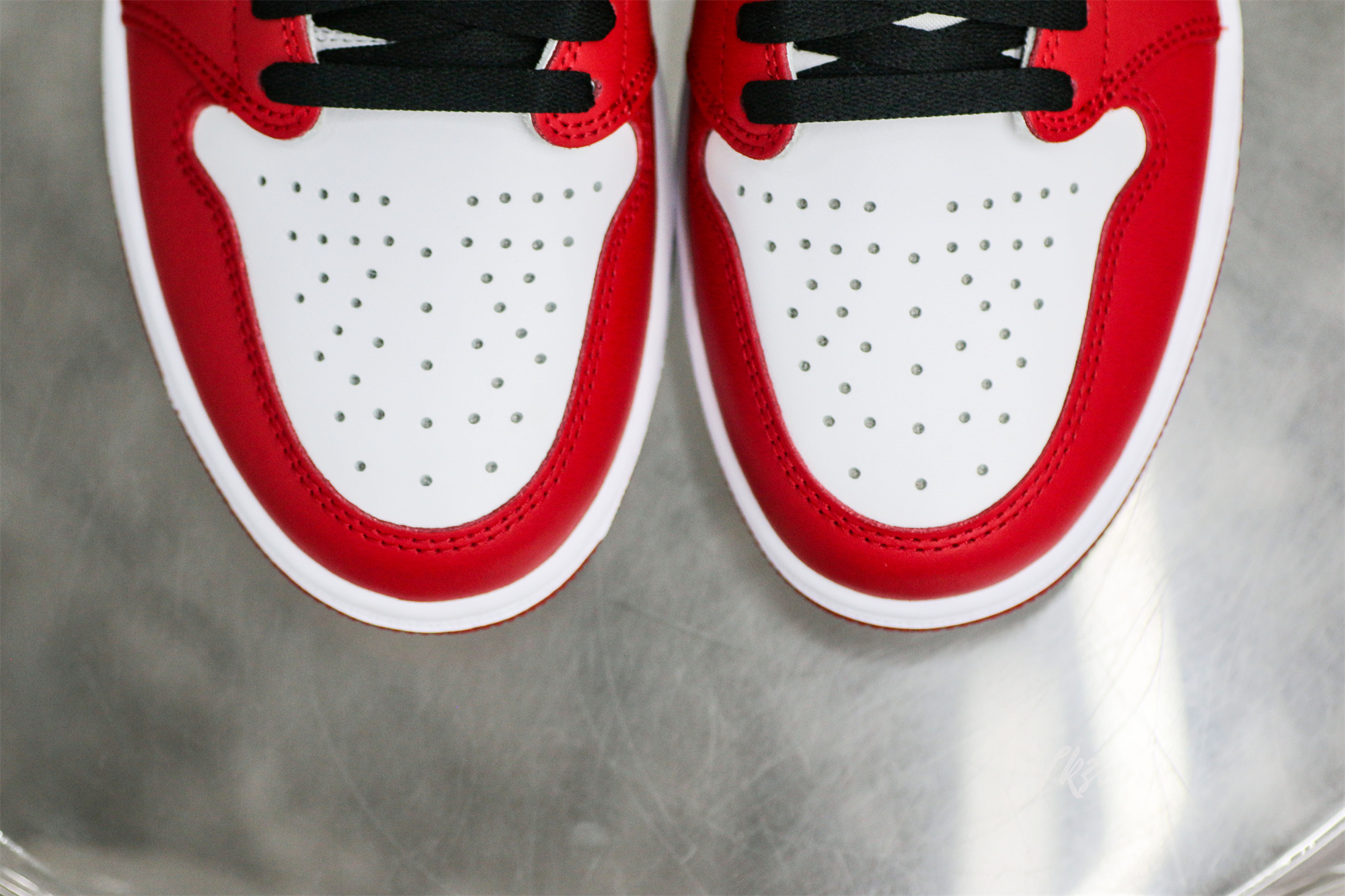 Air Jordan 1 Low Chicago 2016