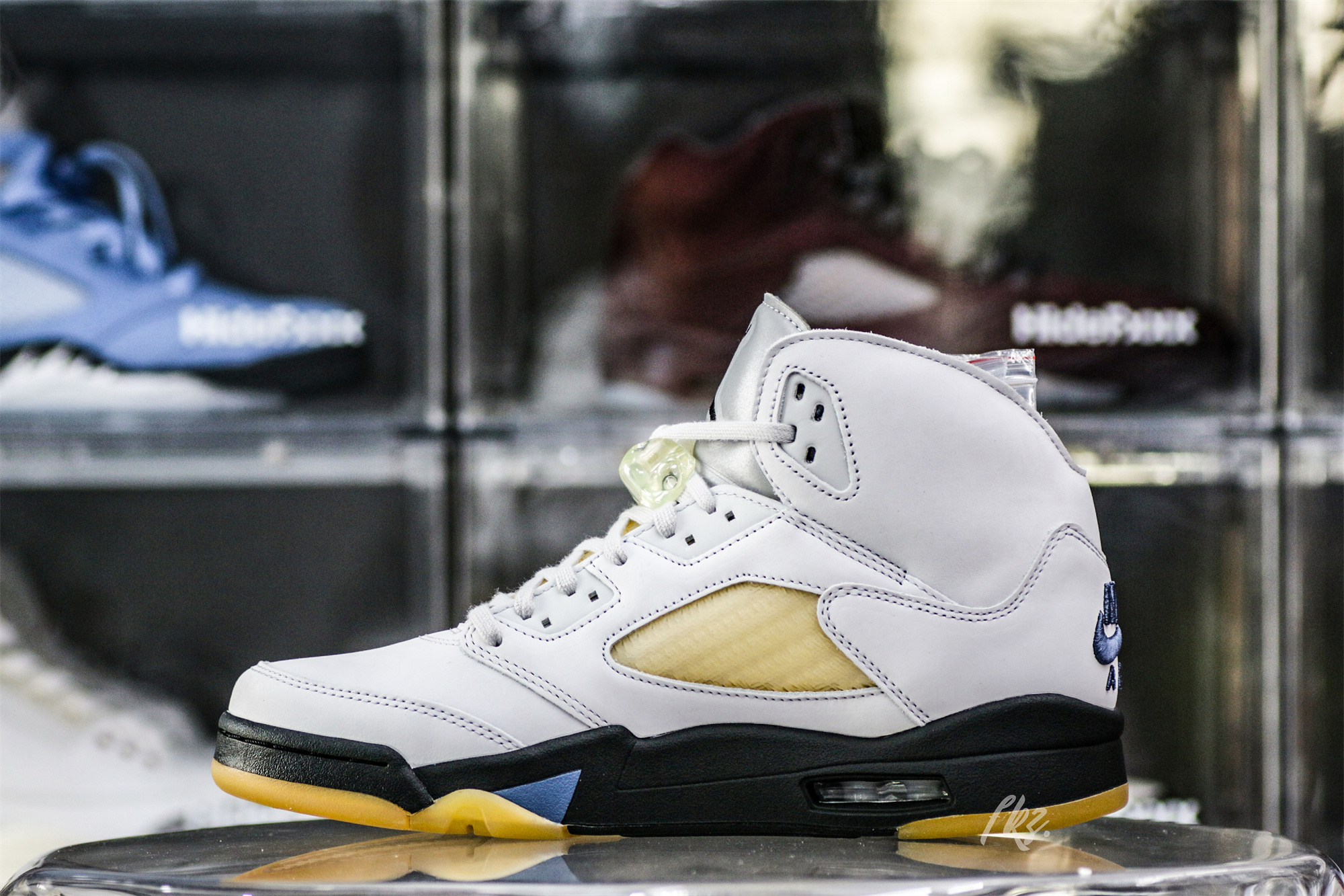 A Ma Maniere Air Jordan 5 SP Photon Dust/Diffused Blue WMS(LN5 A1)