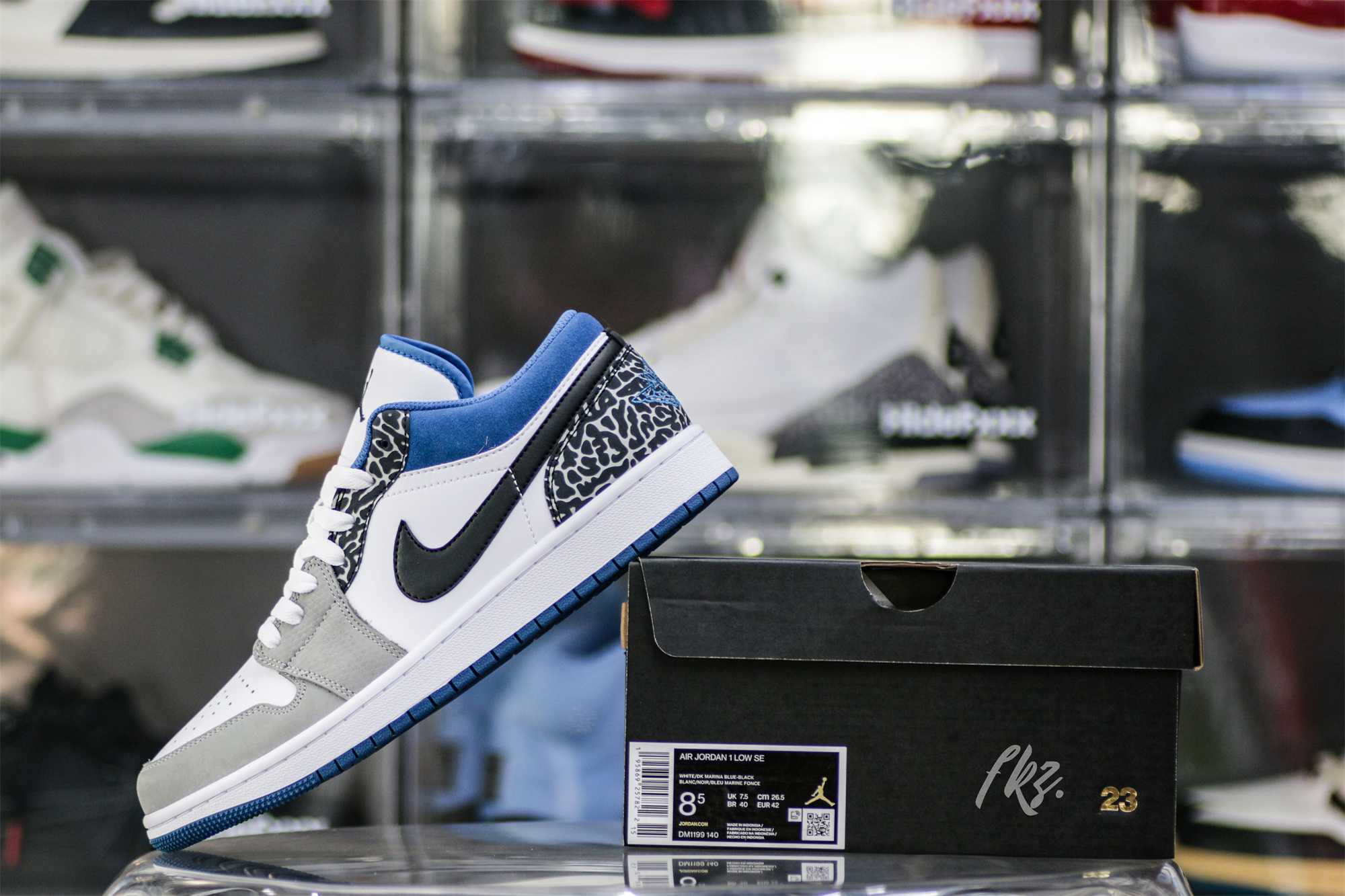 Air Jordan 1 Low SE True Blue