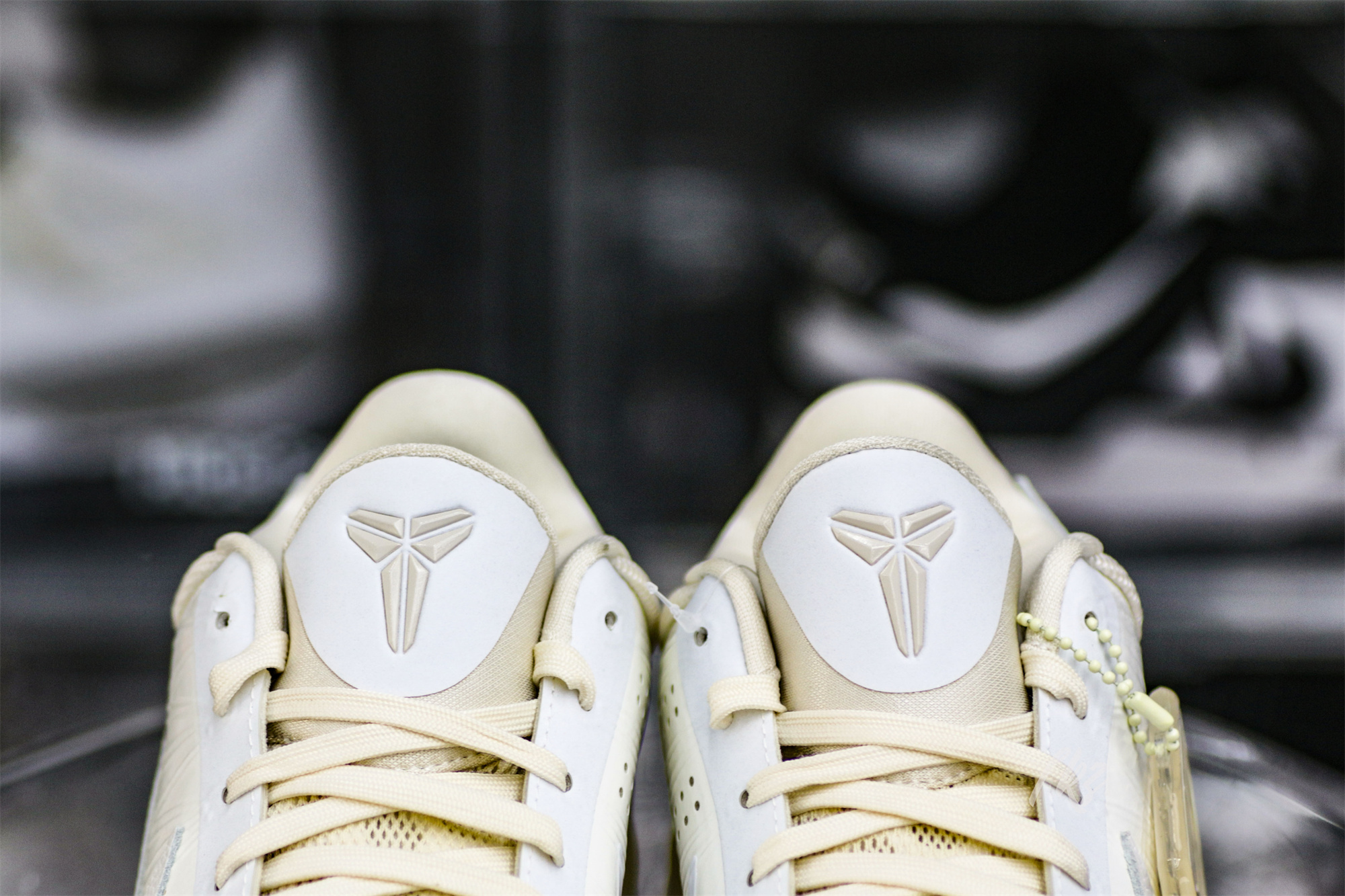 Off White x Nike Zoom Kobe 5 Custom Shoes(A1 Batch)