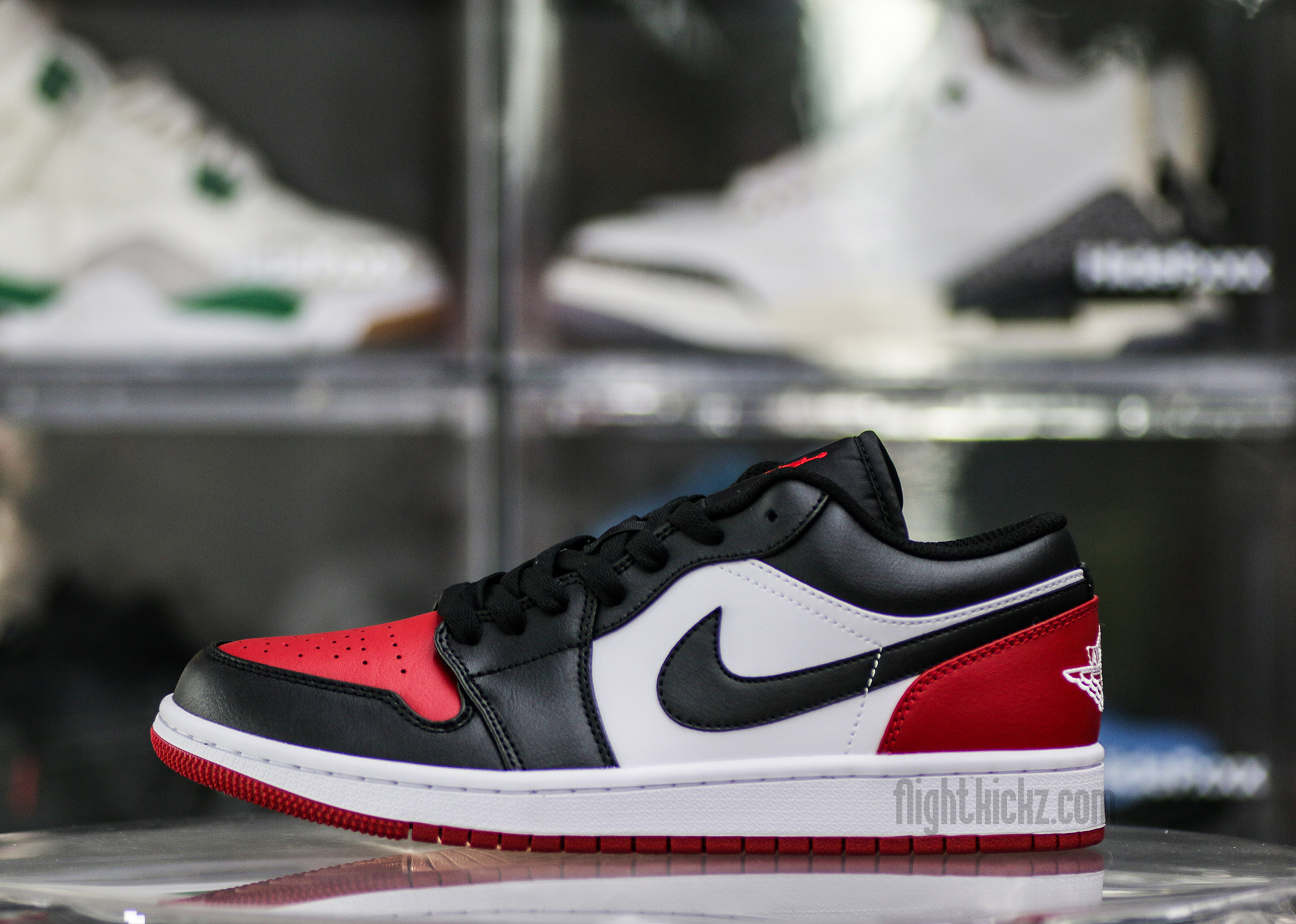 Air Jordan 1 Low Bred Toe 2.0(2023)